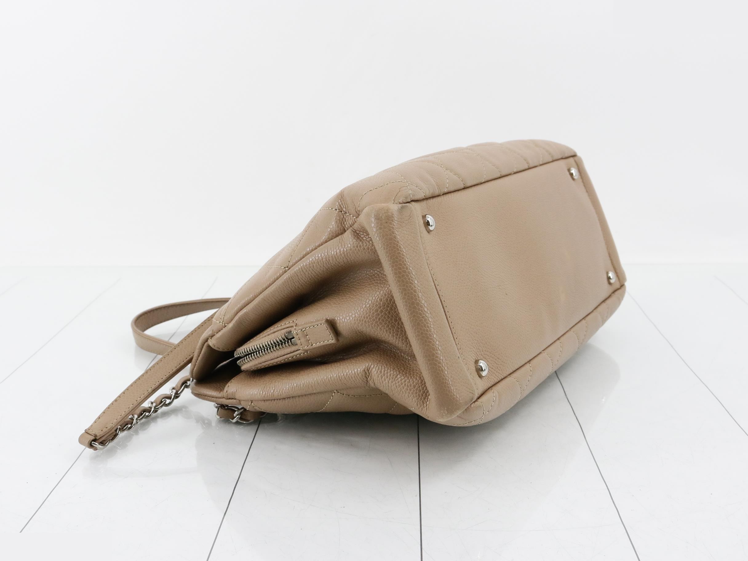 Caviar skin (bag) - Shoulder bag - Seal — view 5