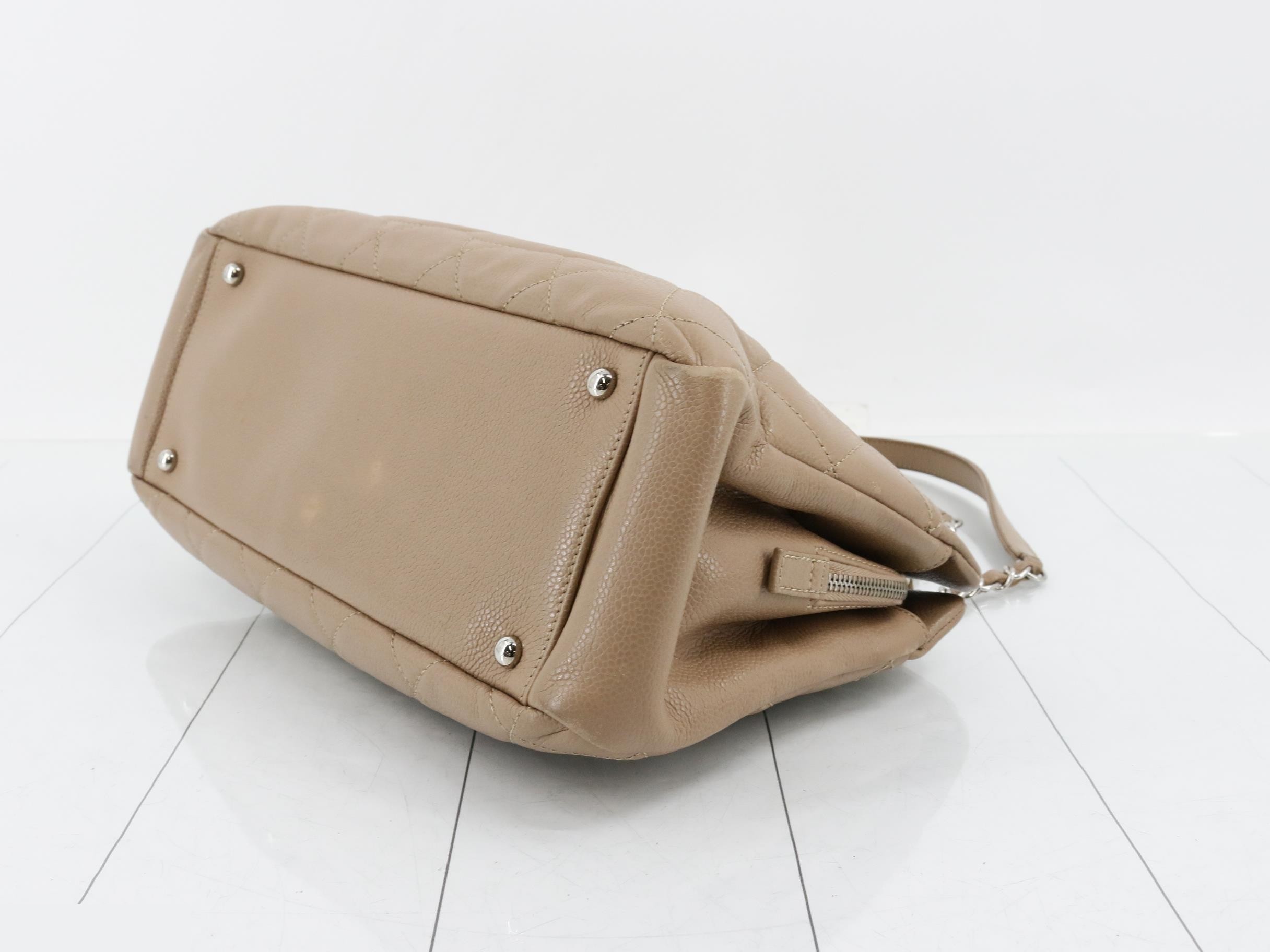 Caviar skin (bag) - Shoulder bag - Seal — view 6