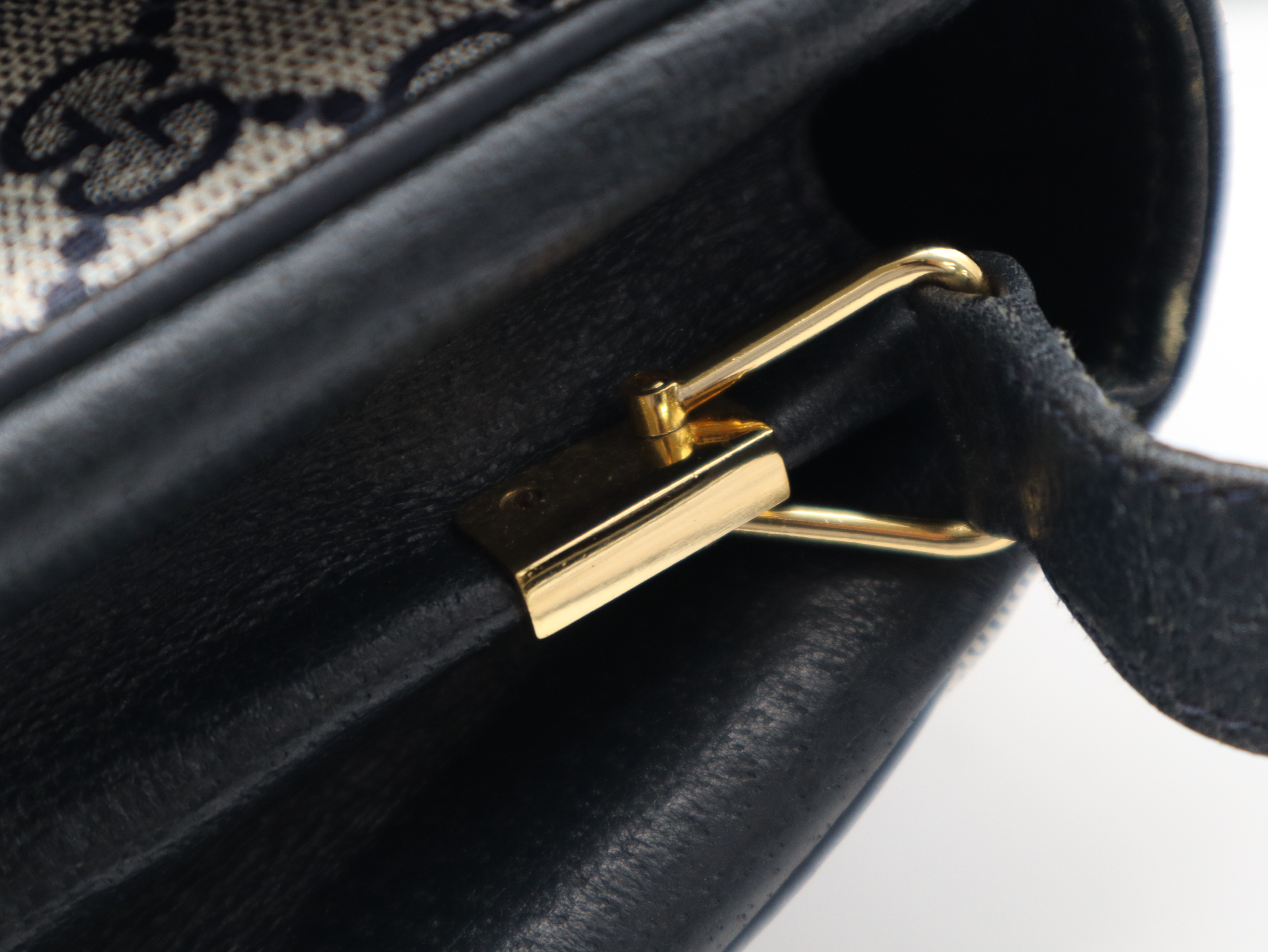 116.02.067 GG Supreme Shoulder Bag, Leather, Navy — view 8