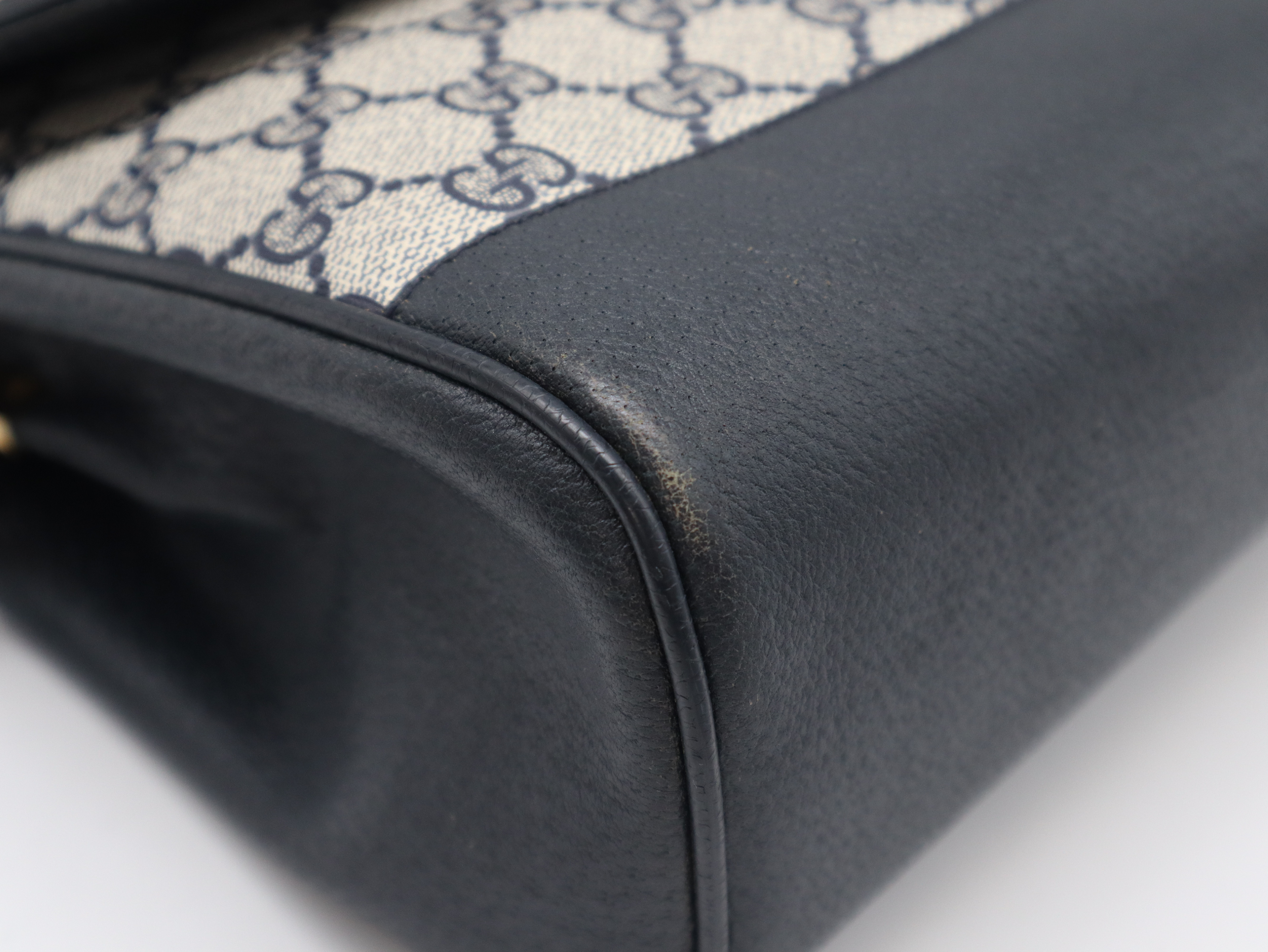 116.02.067 GG Supreme Shoulder Bag, Leather, Navy — view 10