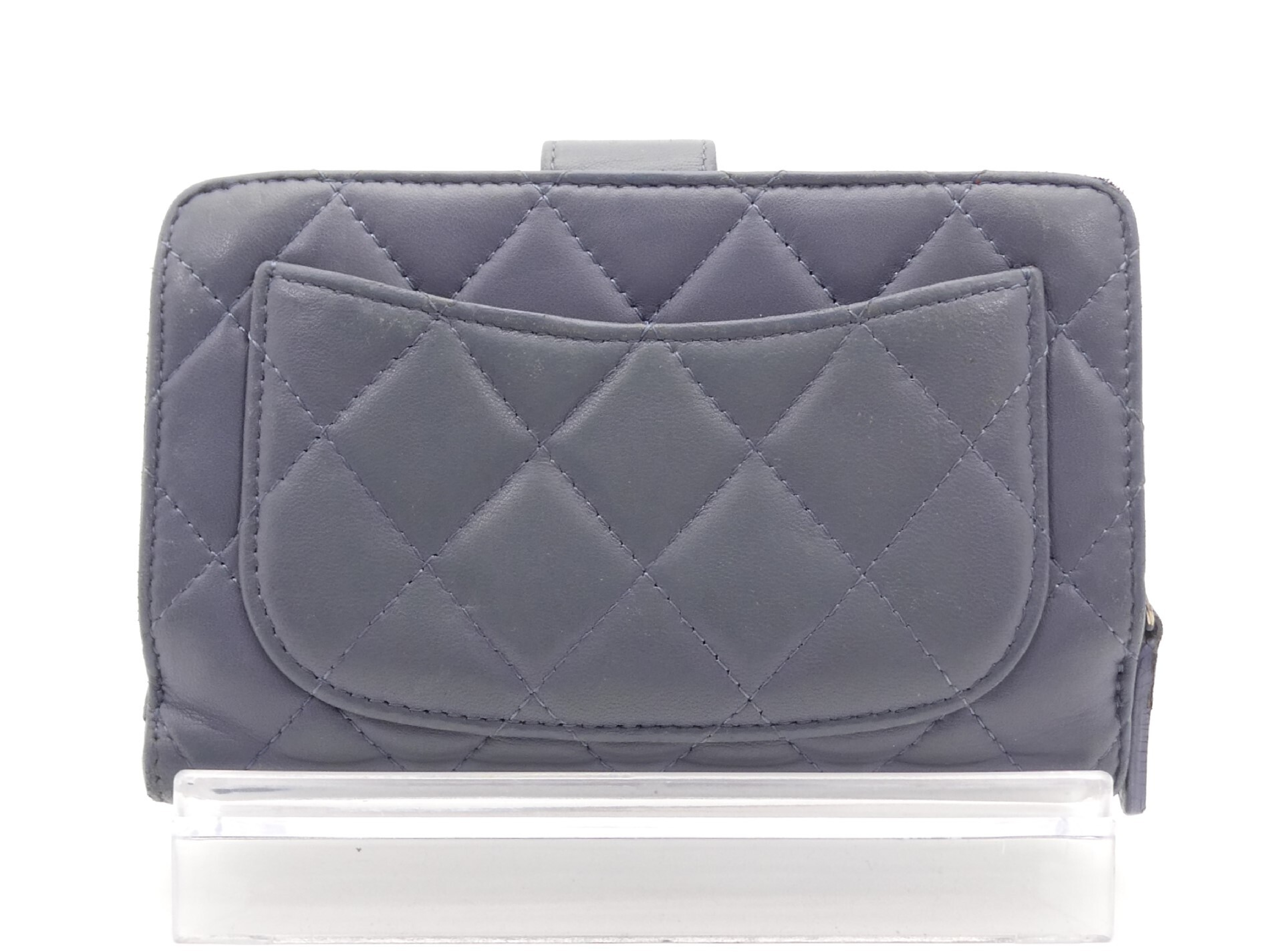 Matelassé Coco Mark Bi-fold Wallet — view 2