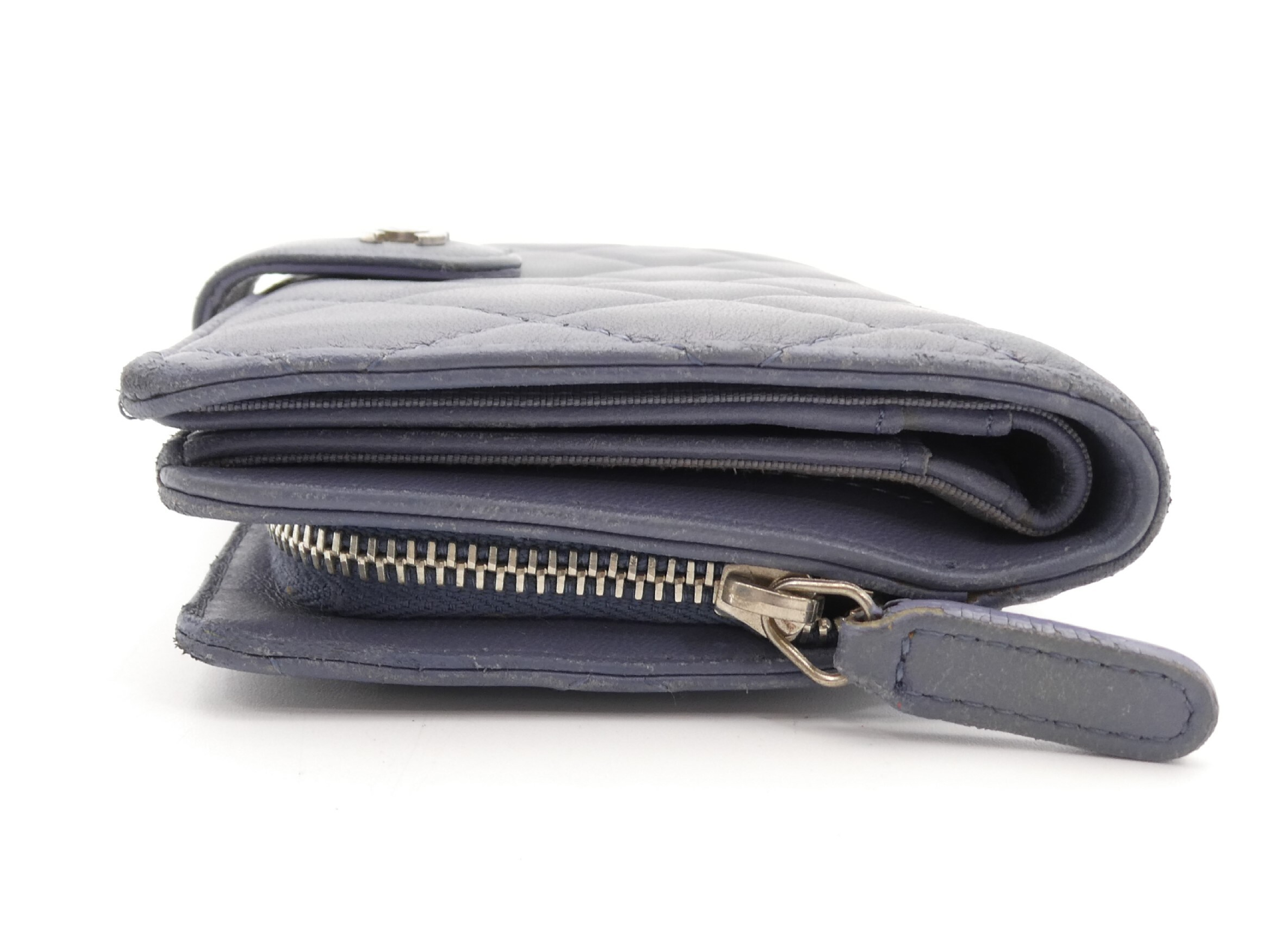 Matelassé Coco Mark Bi-fold Wallet — view 3