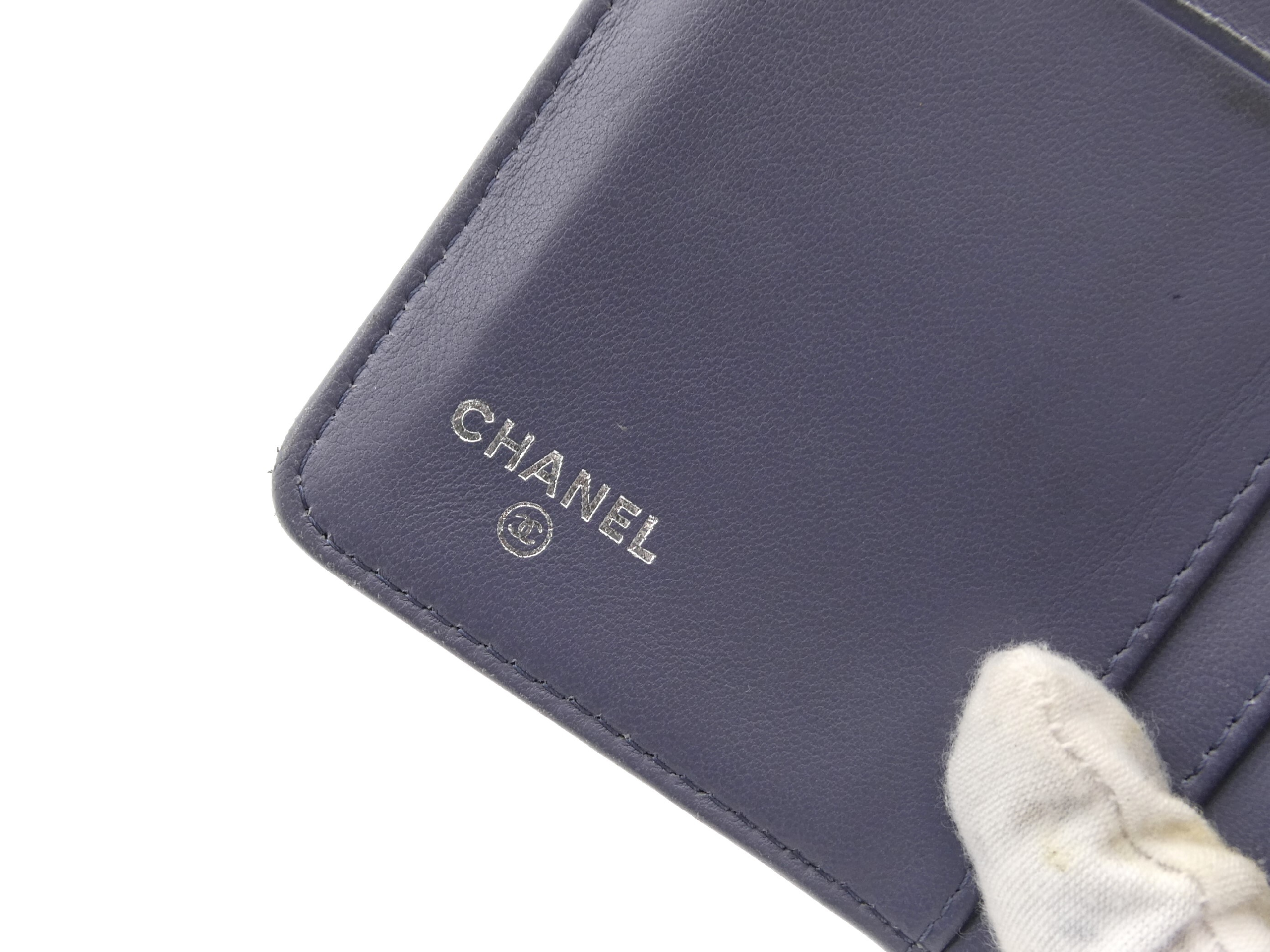 Matelassé Coco Mark Bi-fold Wallet — view 8