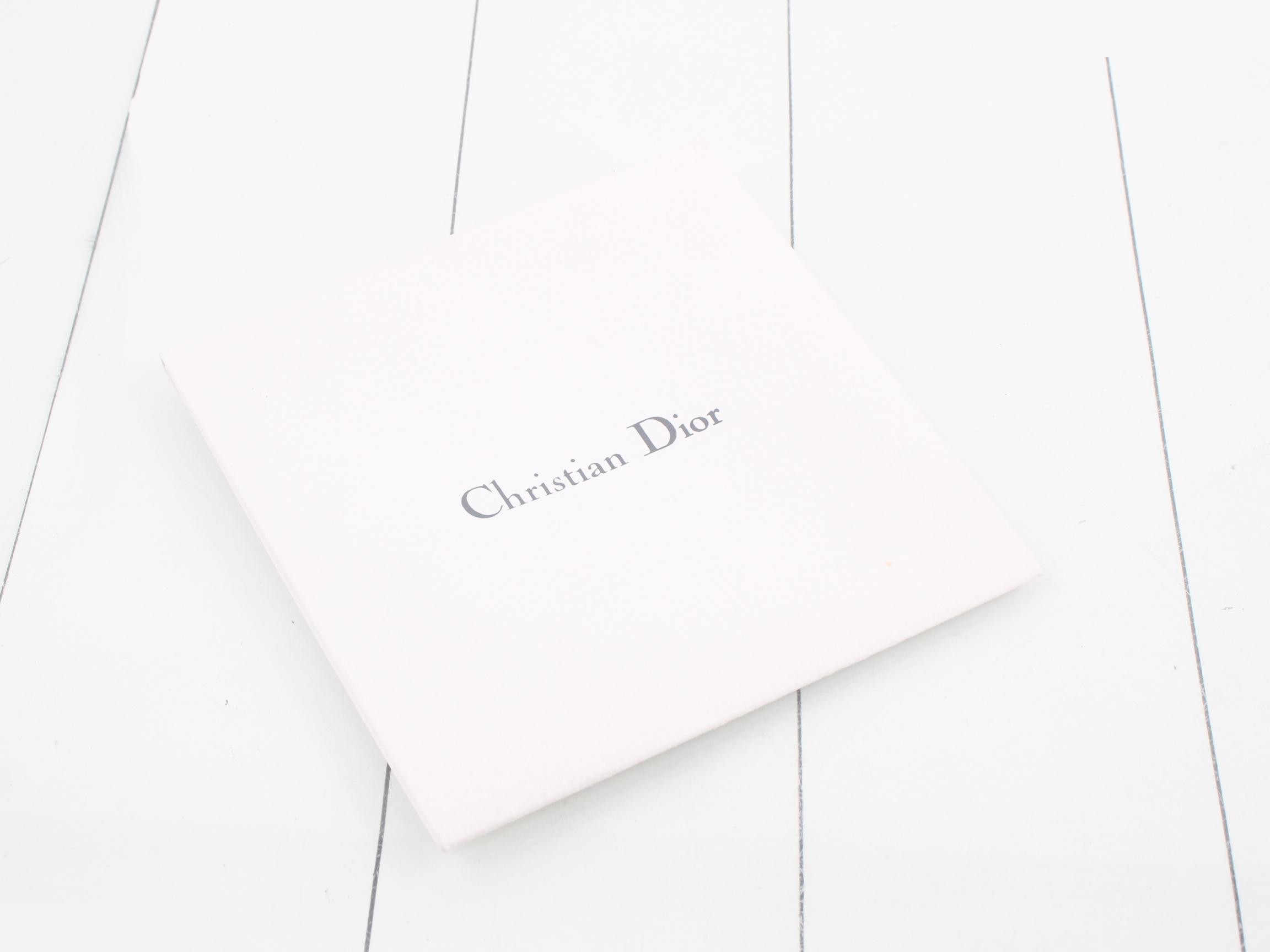 Other lines: Small items, accessories, scarves — view 4