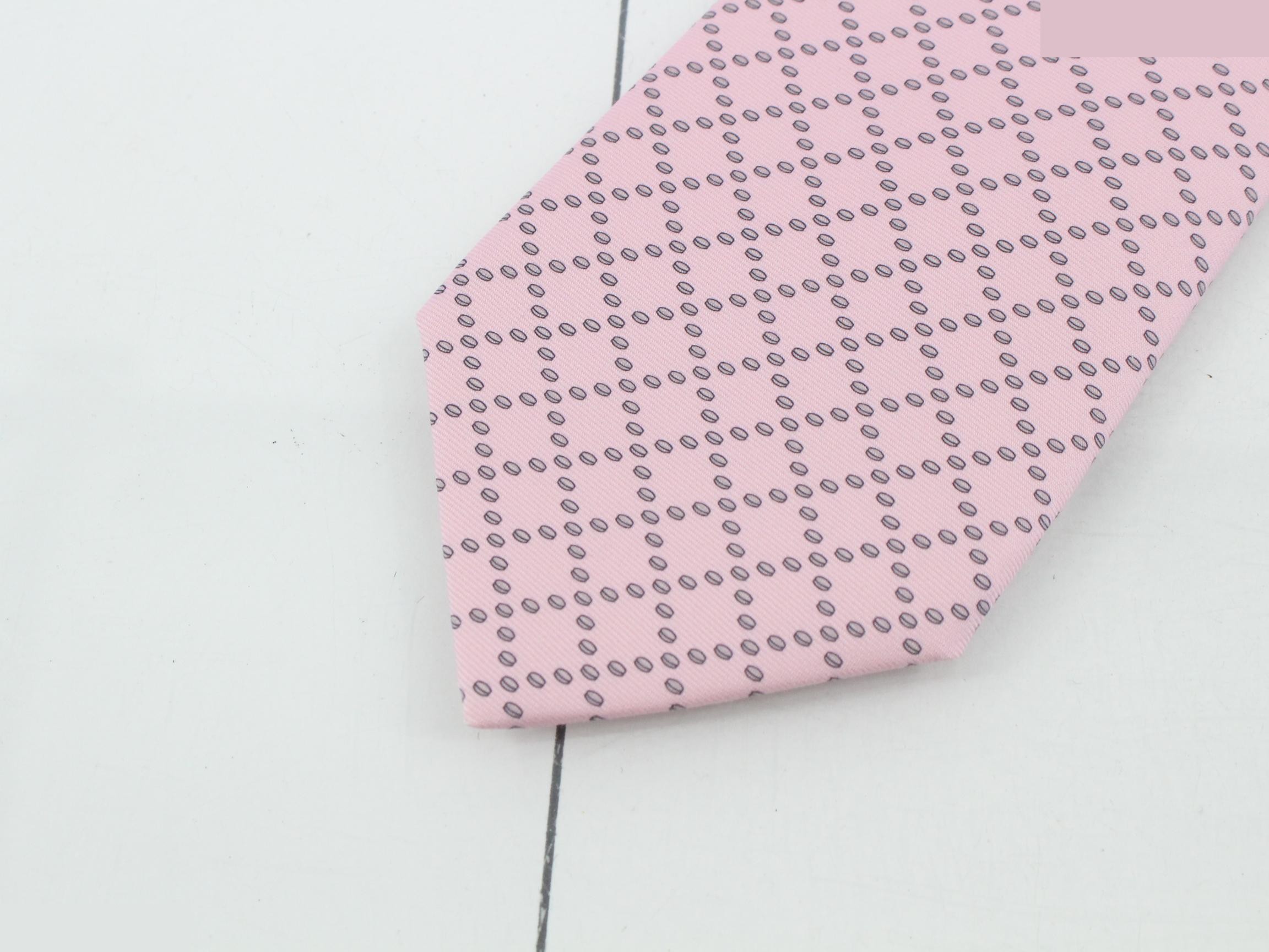 Unused, with tags attached, silk tie — view 3