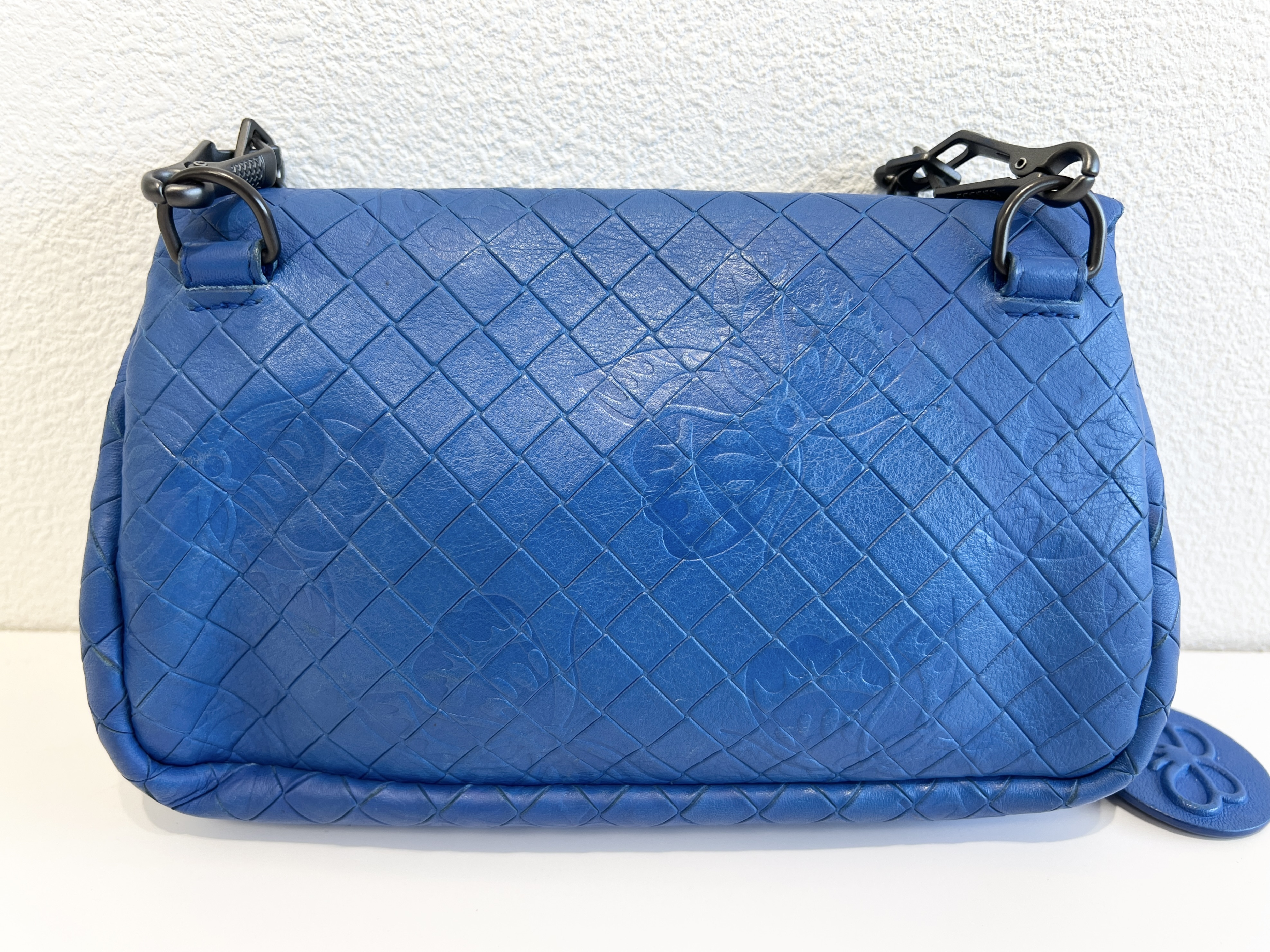 Intrecciato Butterfly Leather Chain Shoulder Bag — view 2