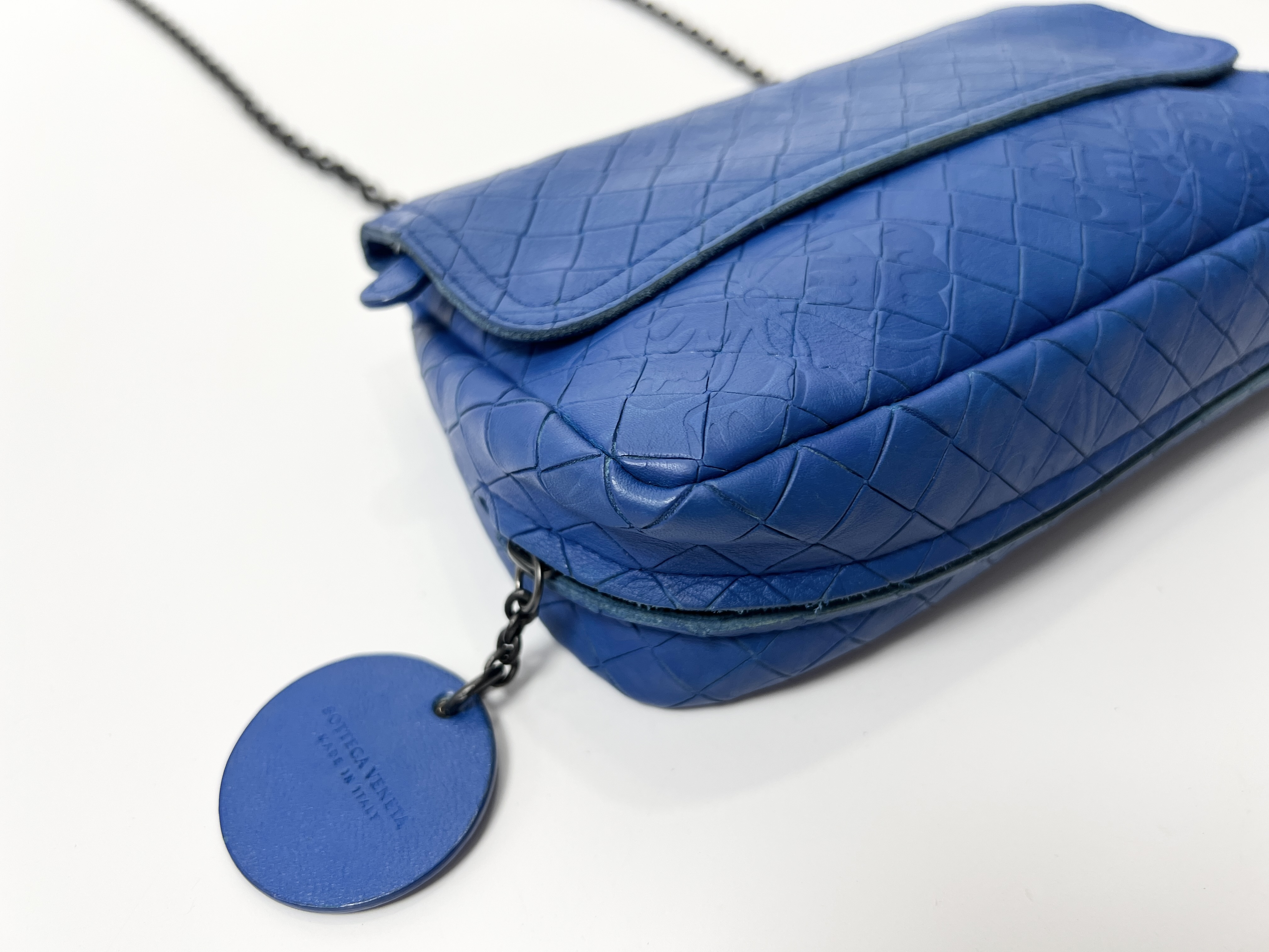 Intrecciato Butterfly Leather Chain Shoulder Bag — view 11