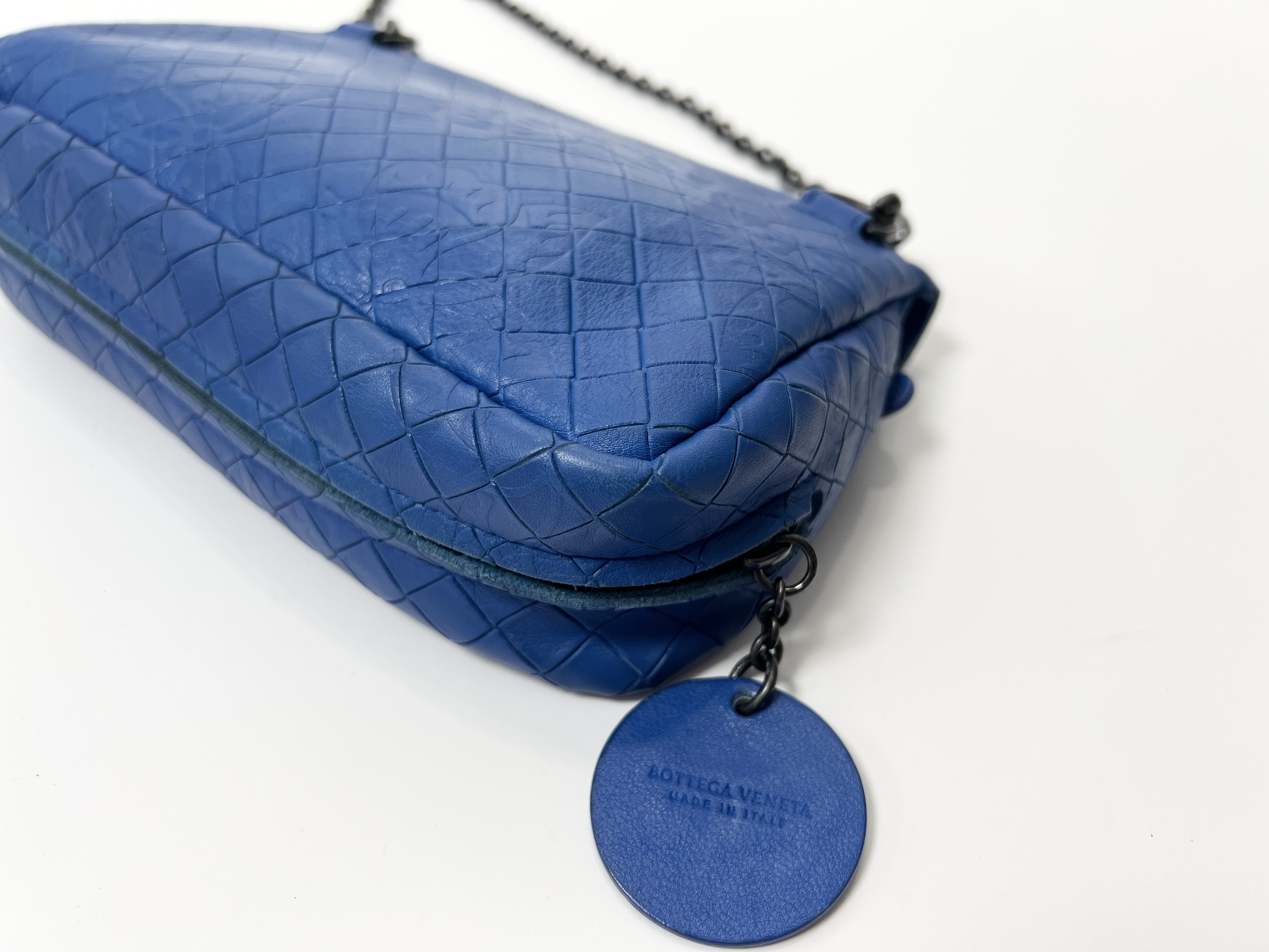 Intrecciato Butterfly Leather Chain Shoulder Bag — view 14