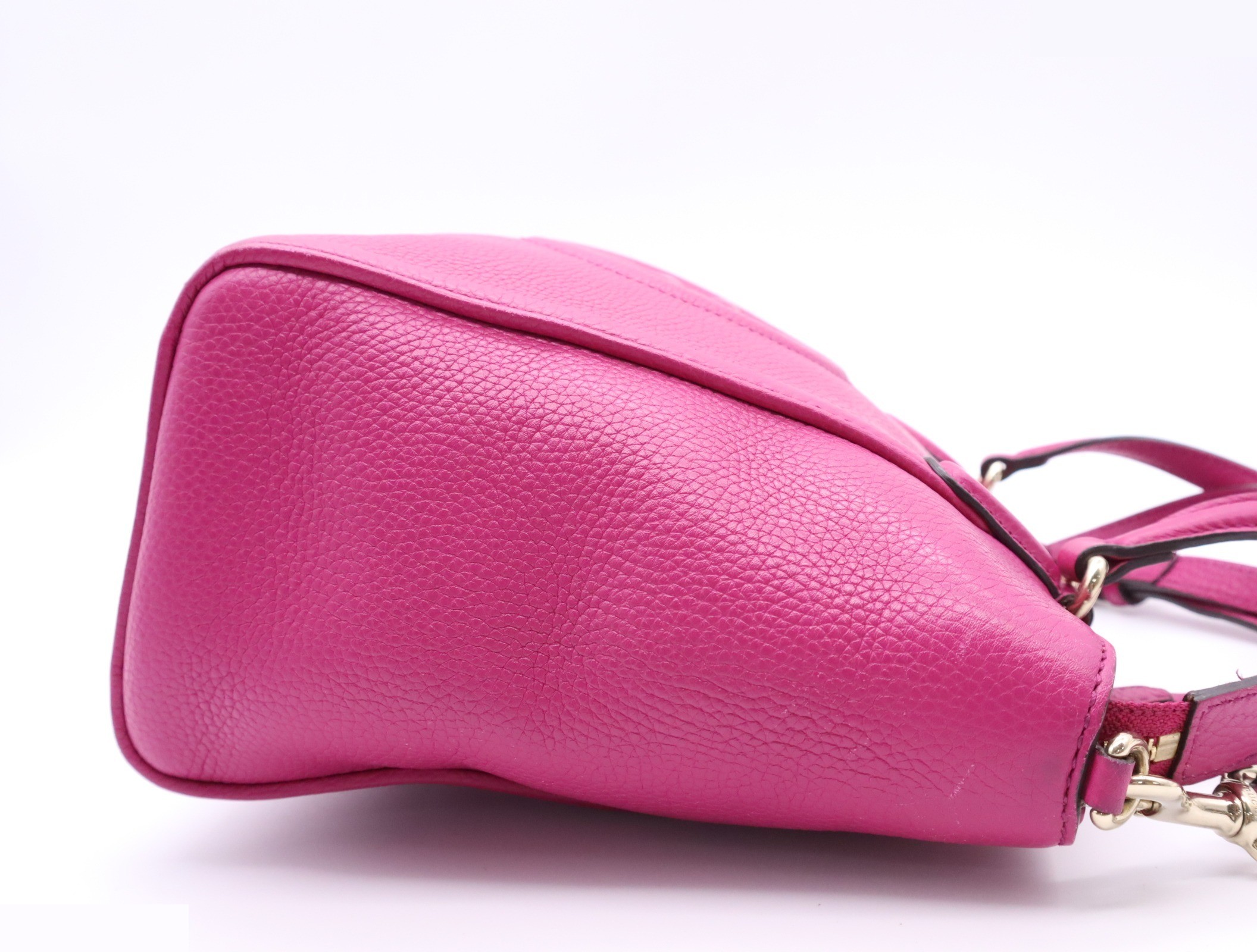 Soho 2-Way Shoulder Bag, Interlocking G, Fringe, Magenta — view 5