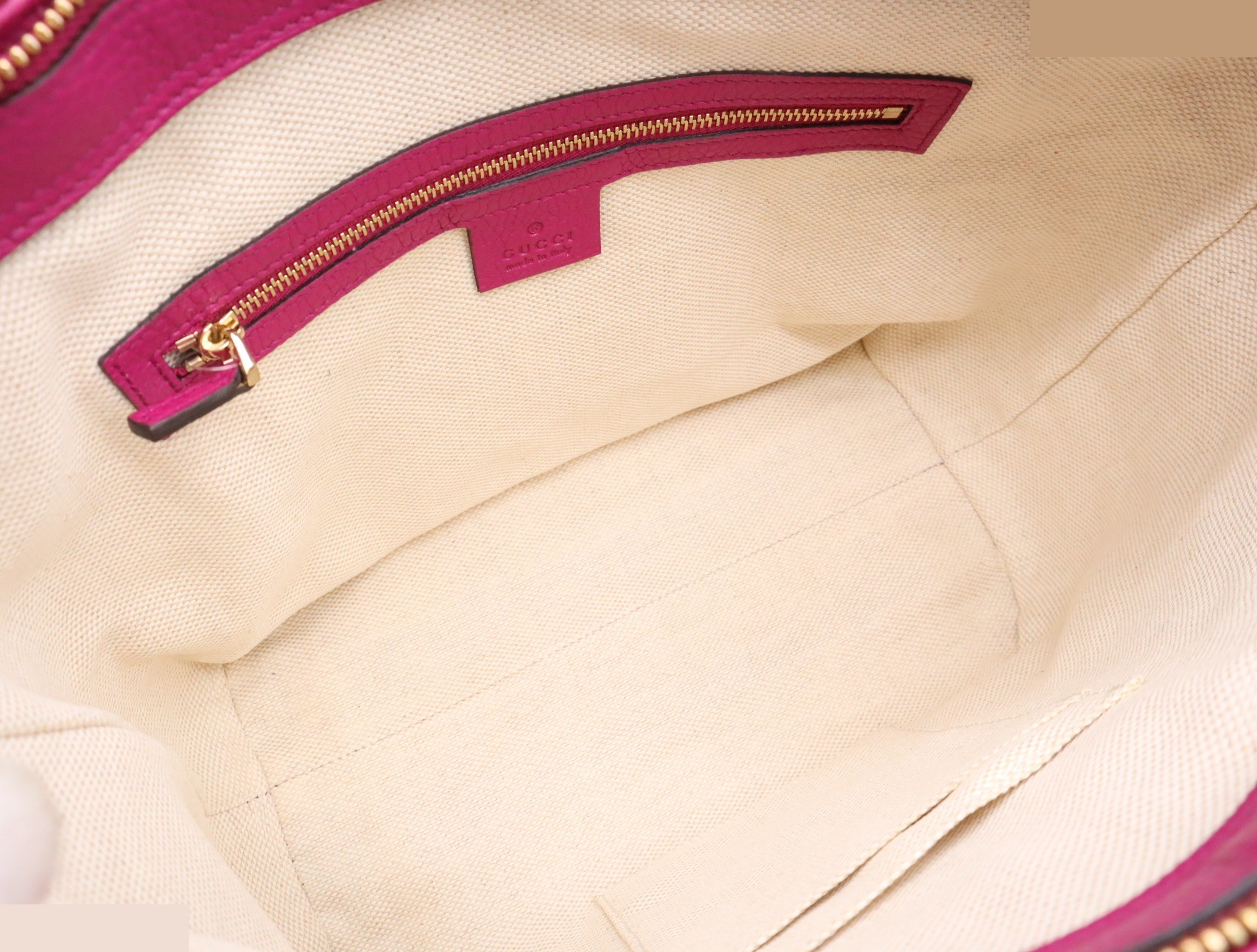 Soho 2-Way Shoulder Bag, Interlocking G, Fringe, Magenta — view 8