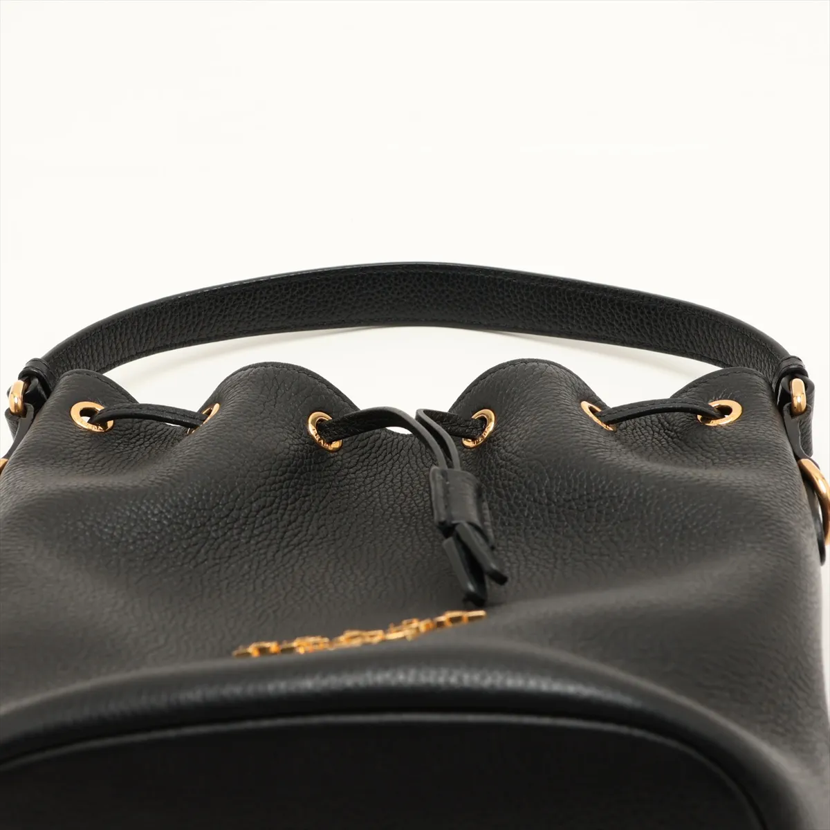 Vitello Phoenix Leather 2-Way Shoulder Bag, Black, 1BE072 — view 6