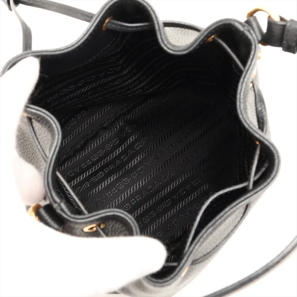 Vitello Phoenix Leather 2-Way Shoulder Bag, Black, 1BE072 — view 8