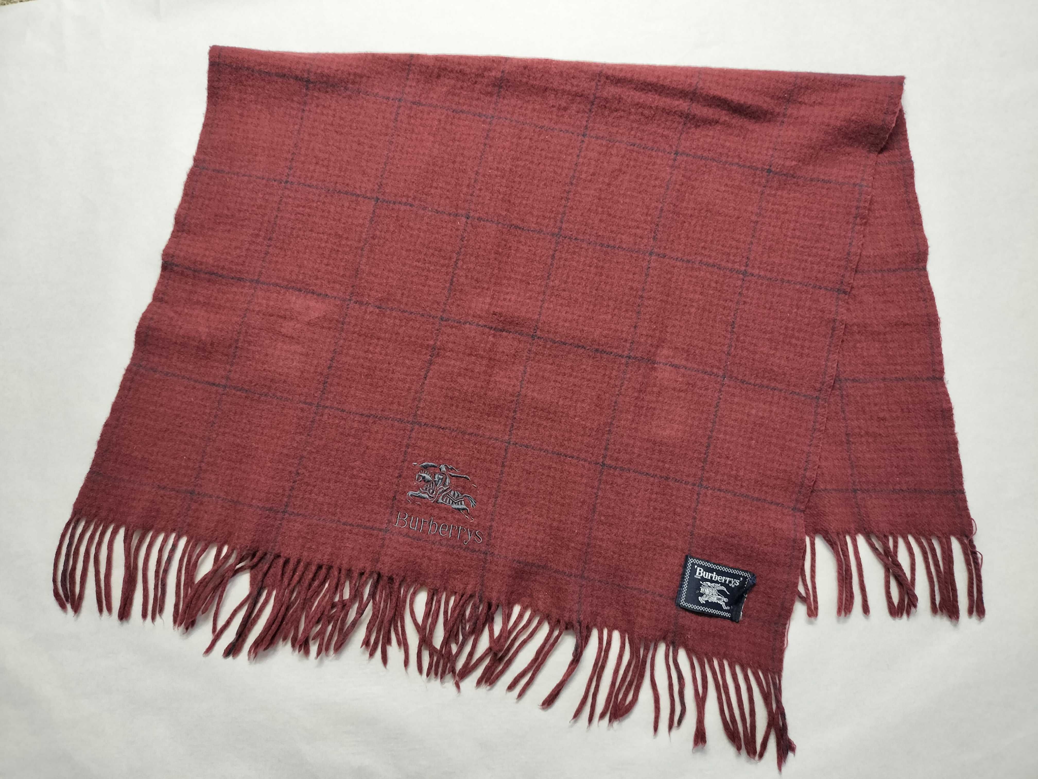 Nova Check lap blanket/shawl, Bordeaux, and other accessories. — view 2
