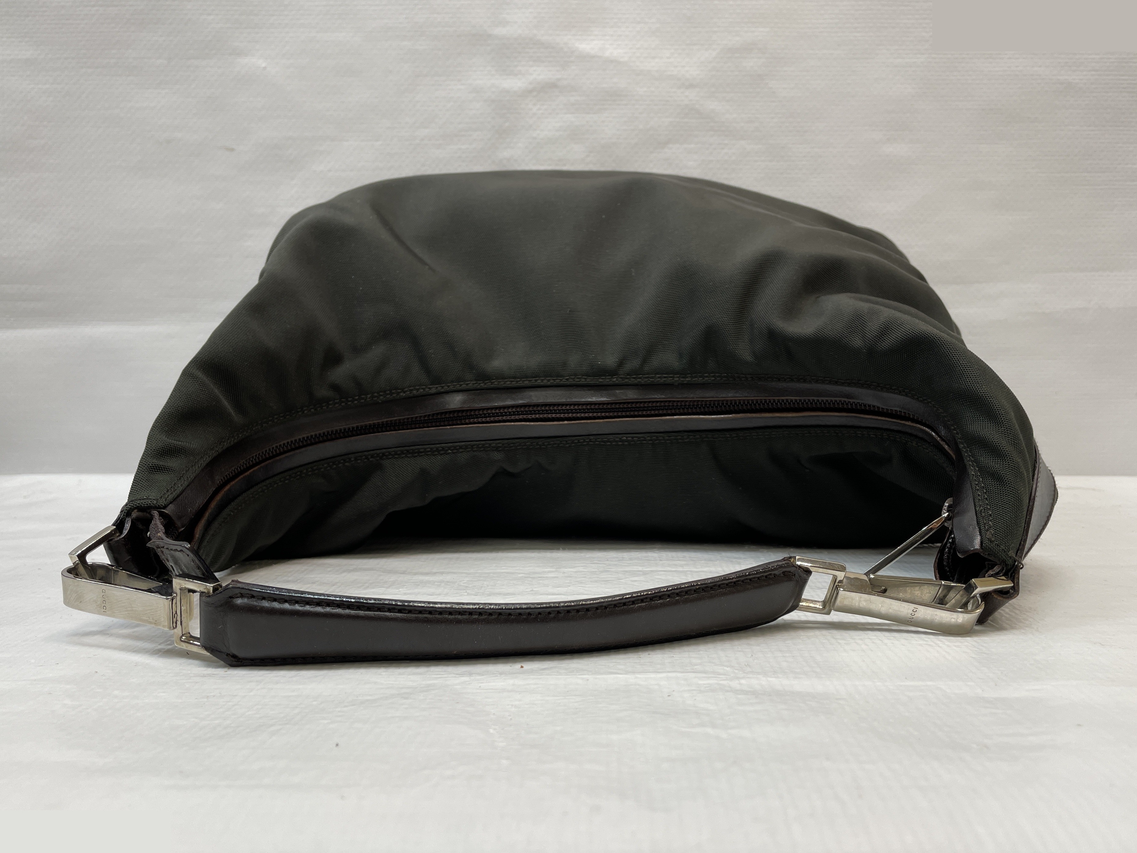 Vintage Gucci nylon semi-shoulder bag, black — view 4