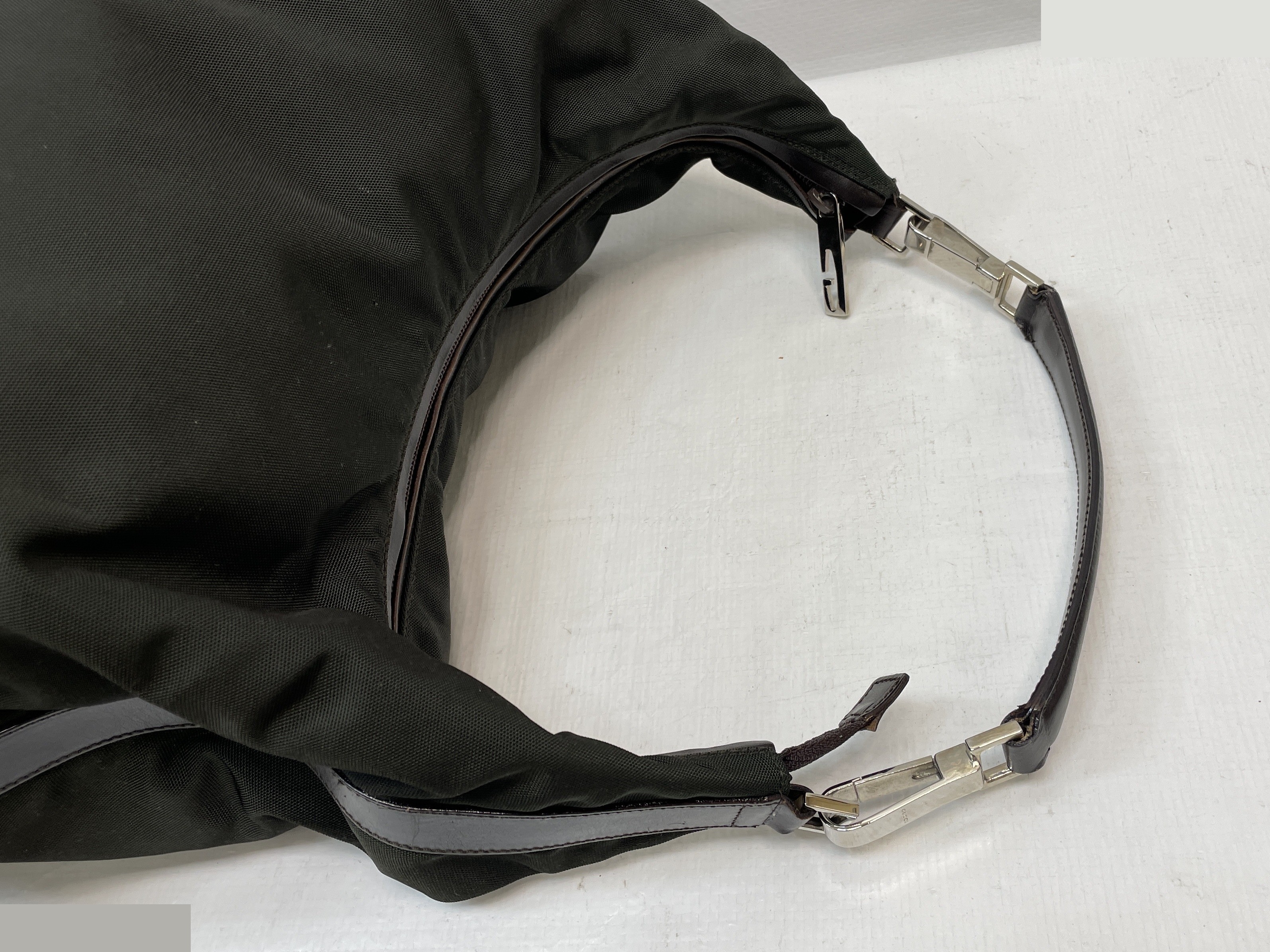 Vintage Gucci nylon semi-shoulder bag, black — view 7