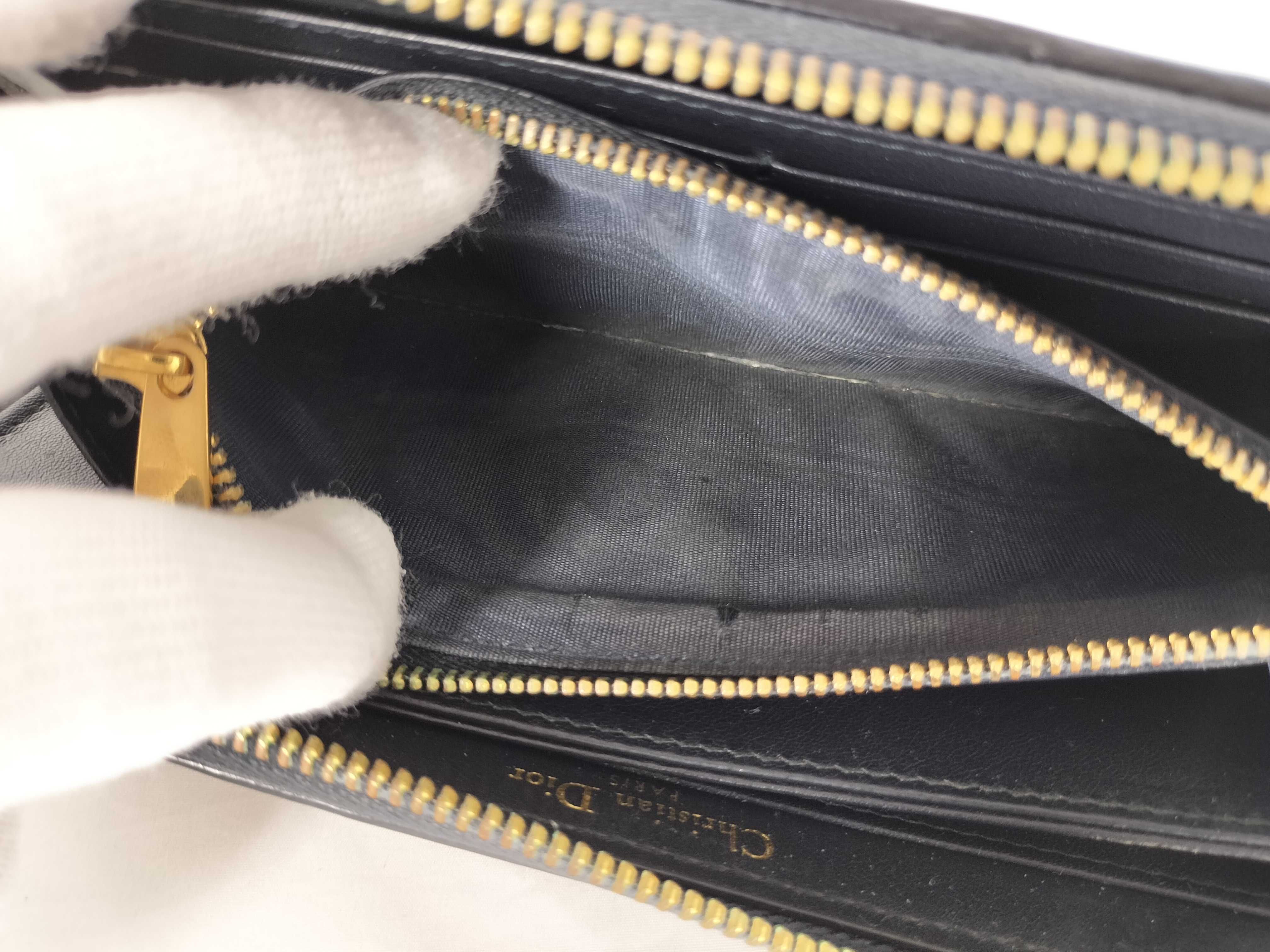 Oblique 30 Montaigne Voyageur Long Wallet — view 5