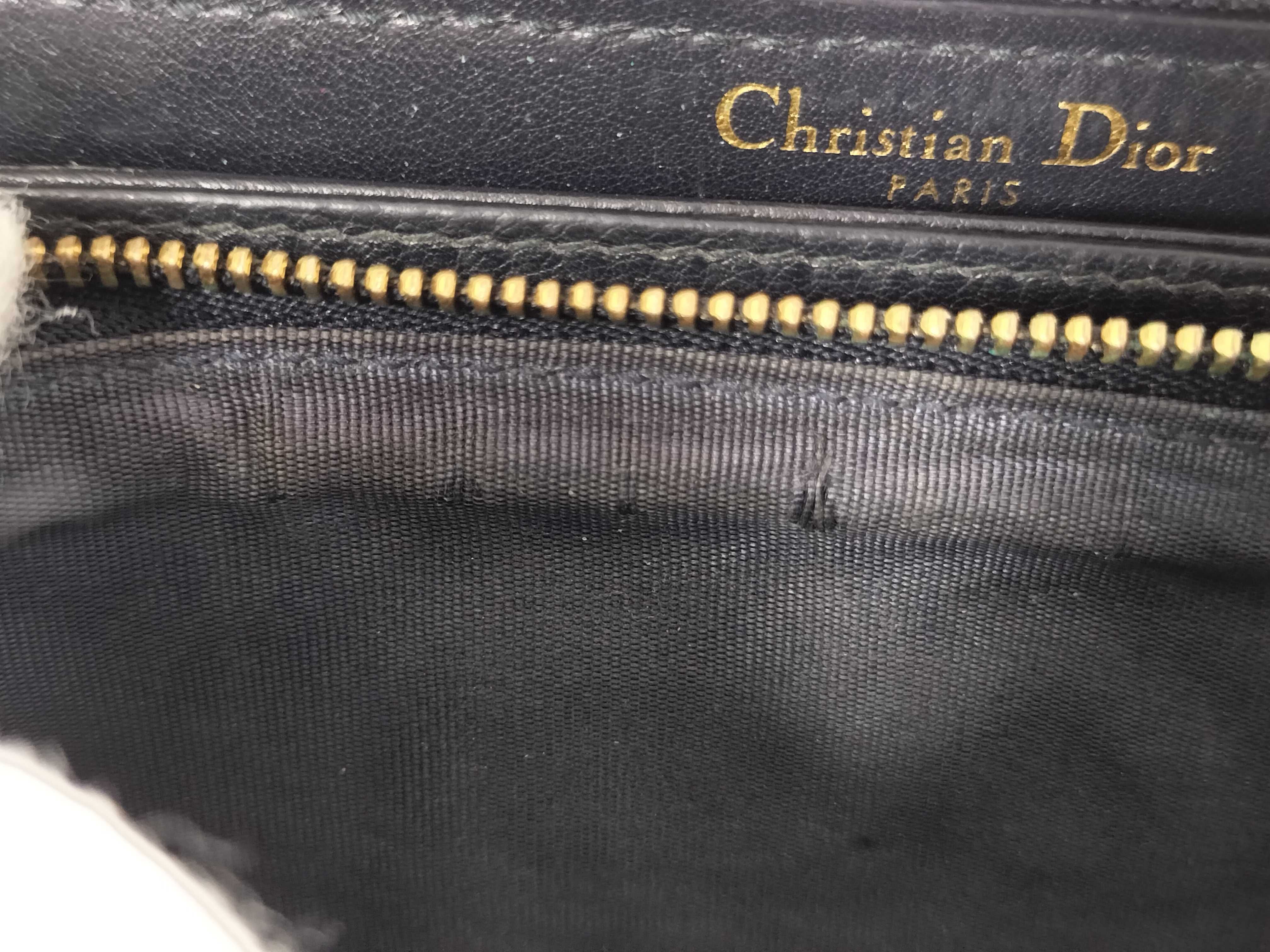 Oblique 30 Montaigne Voyageur Long Wallet — view 6