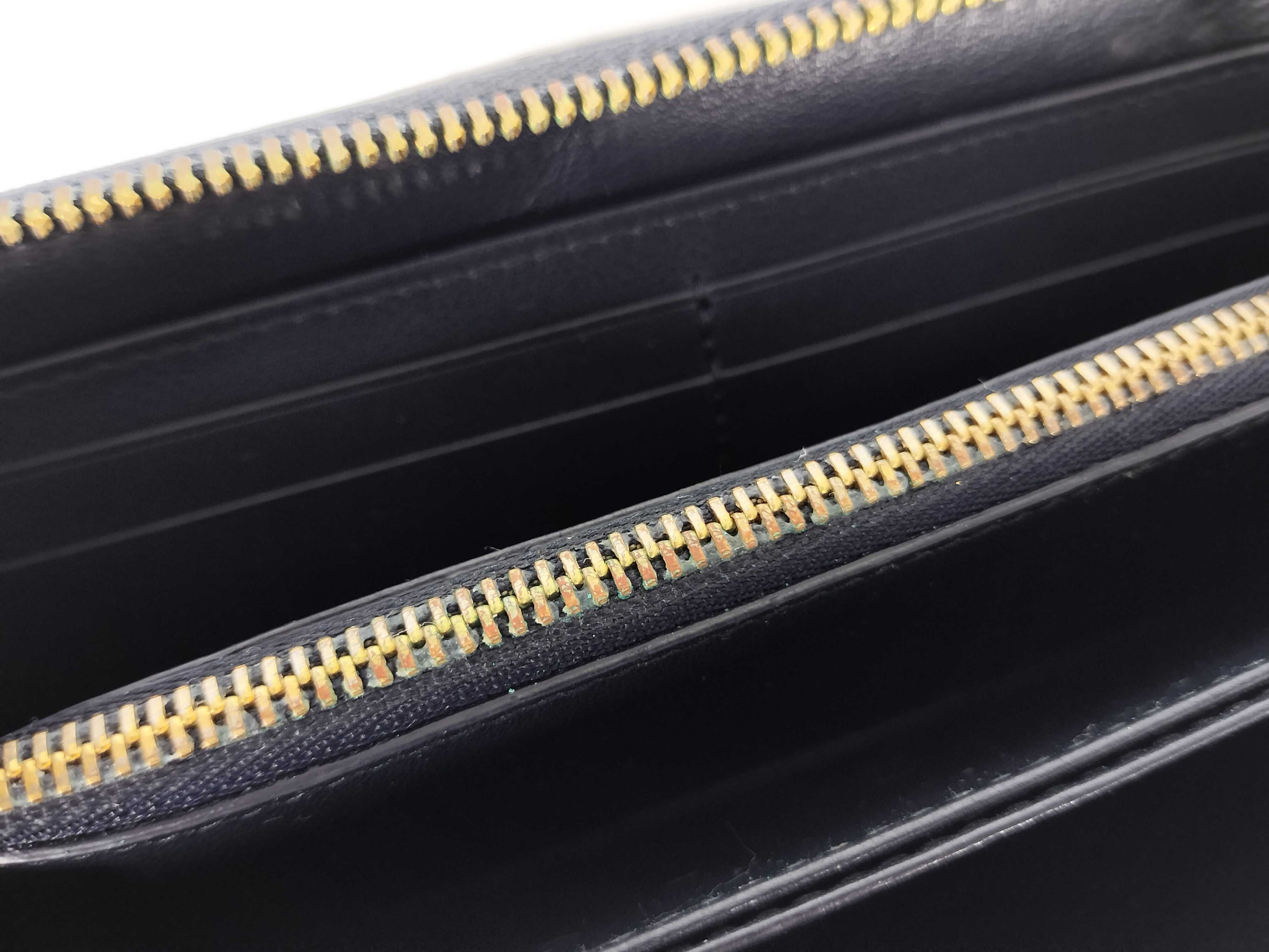 Oblique 30 Montaigne Voyageur Long Wallet — view 9
