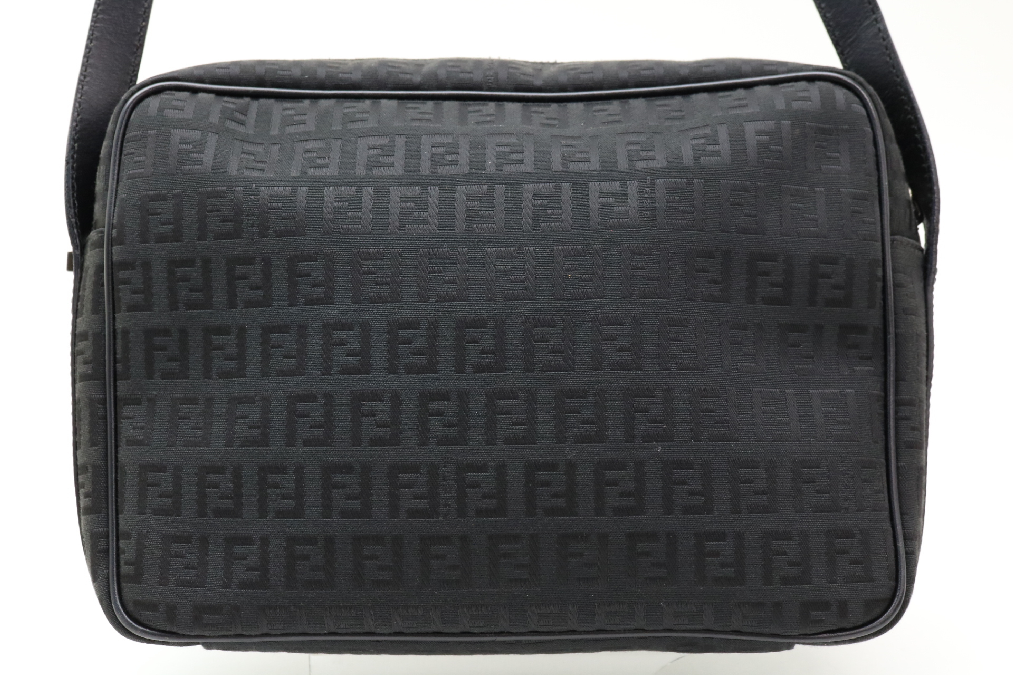 Zucchino Mamma Bucket Shoulder Bag — view 2