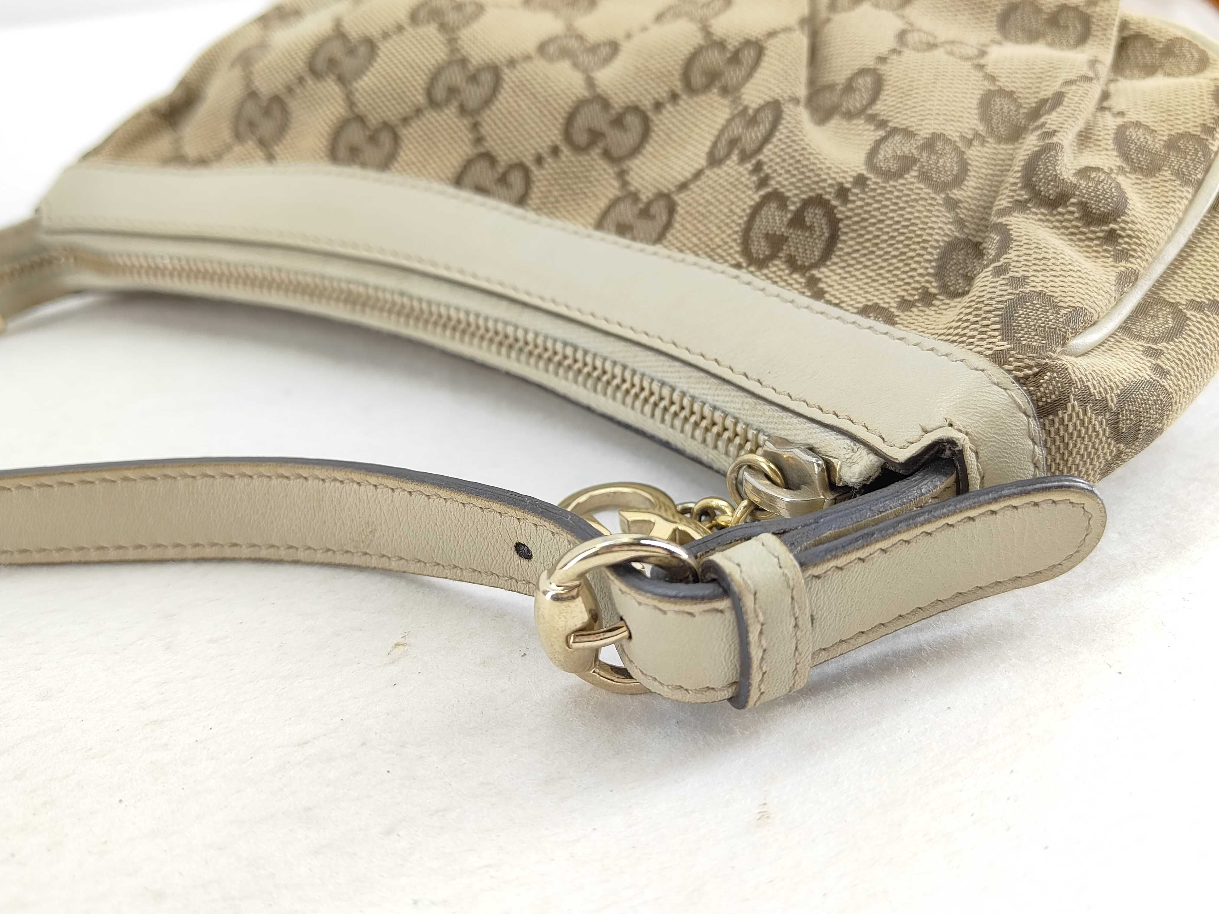 GG Canvas White GG Canvas Heart Zipper Underarm Bag Shoulder Bag — view 5