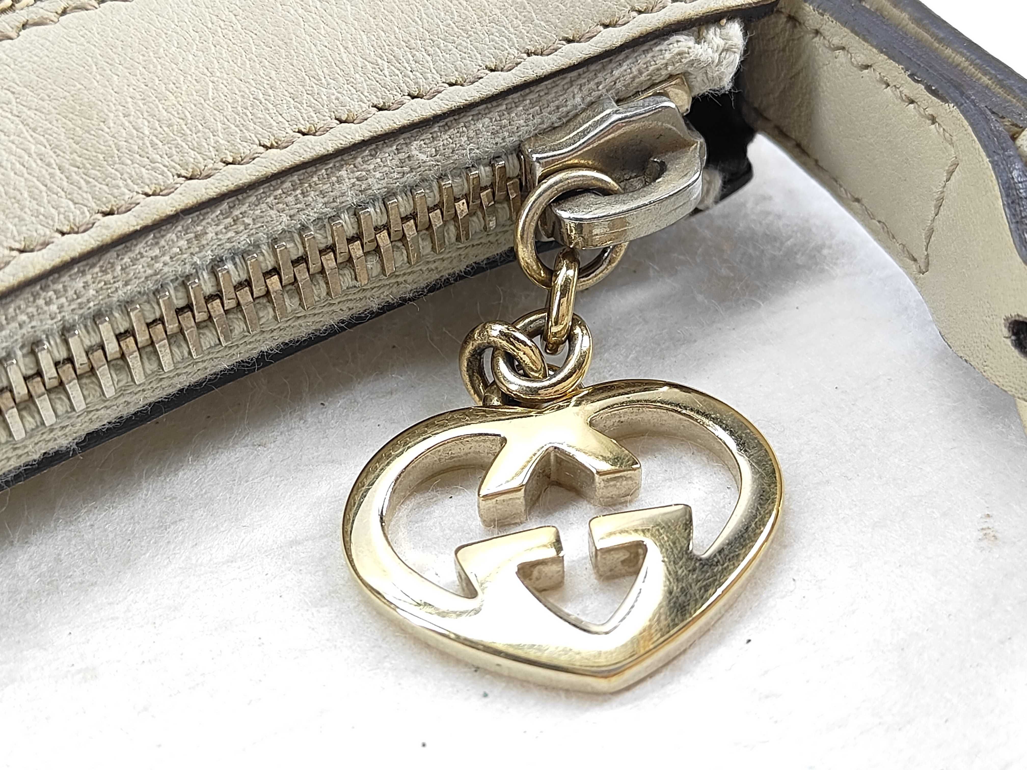 GG Canvas White GG Canvas Heart Zipper Underarm Bag Shoulder Bag — view 10