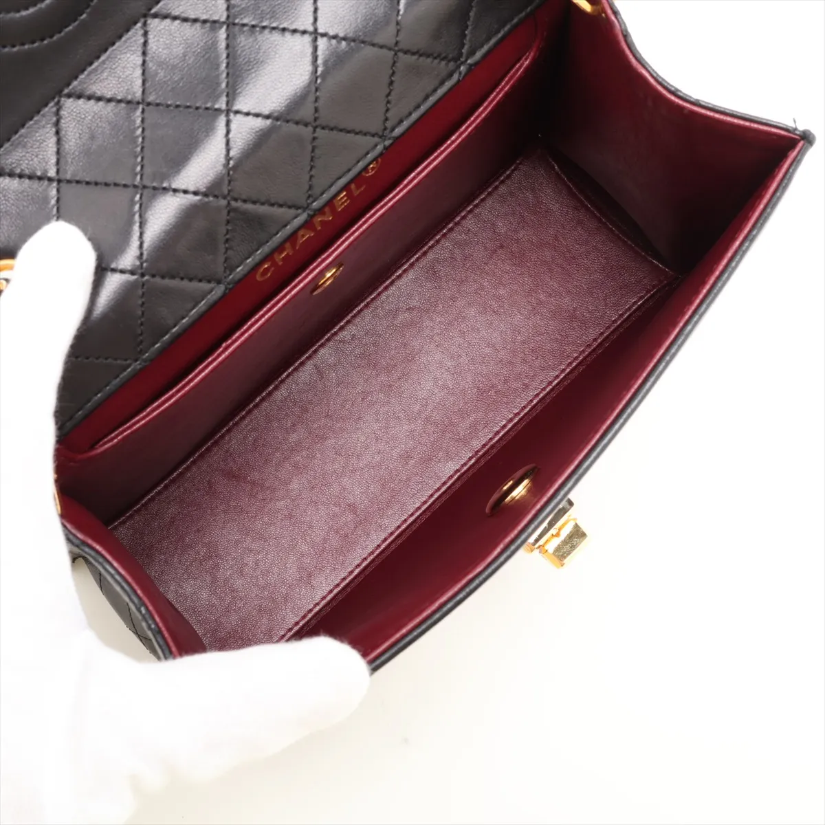 Matelassé Lambskin Single Flap Single Chain Bag, Black with Gold Hardware, Item No. 1604754 (Serial Number 1) — view 6