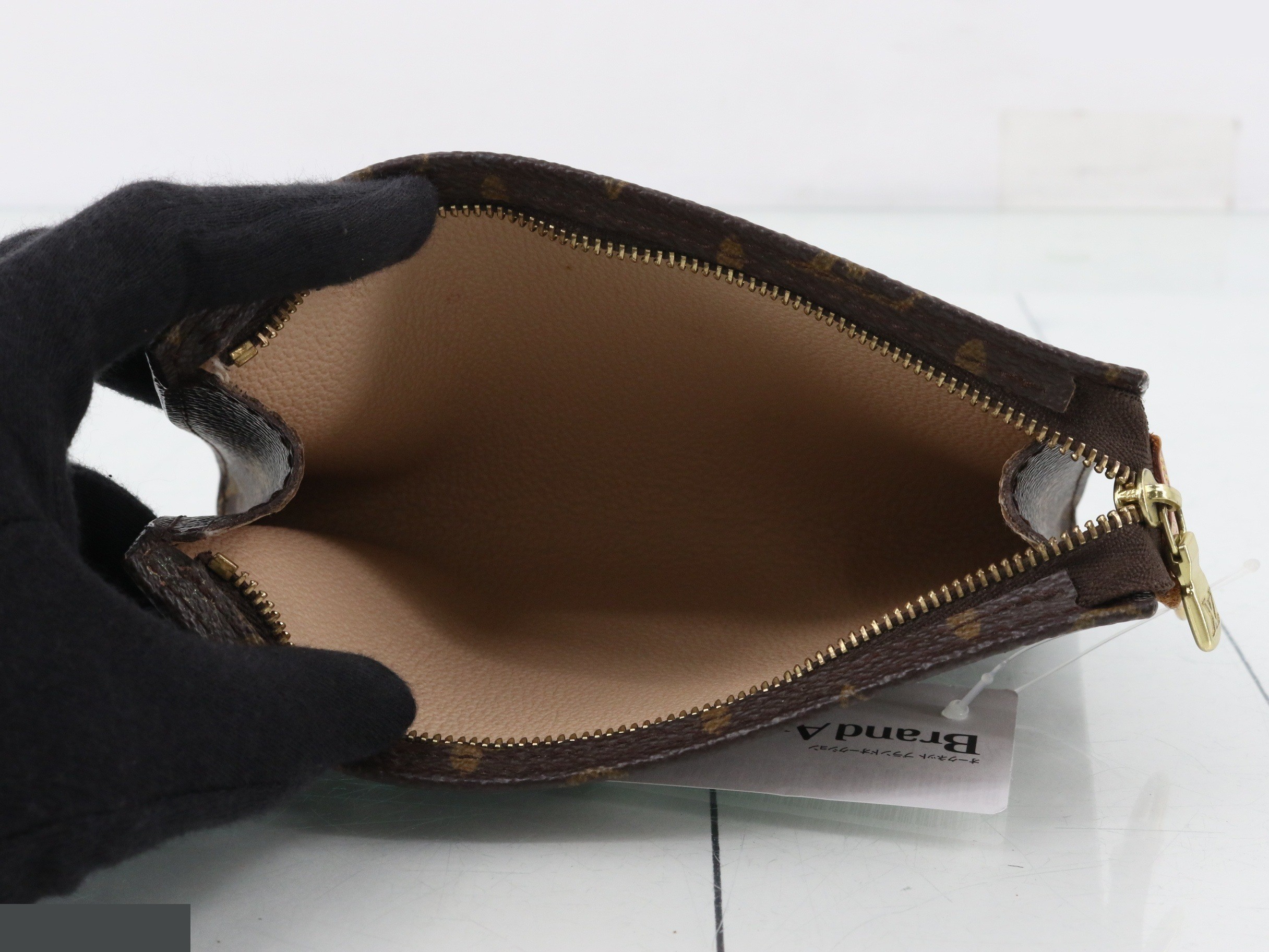 Monogram Bucket PM included pouch — view 4