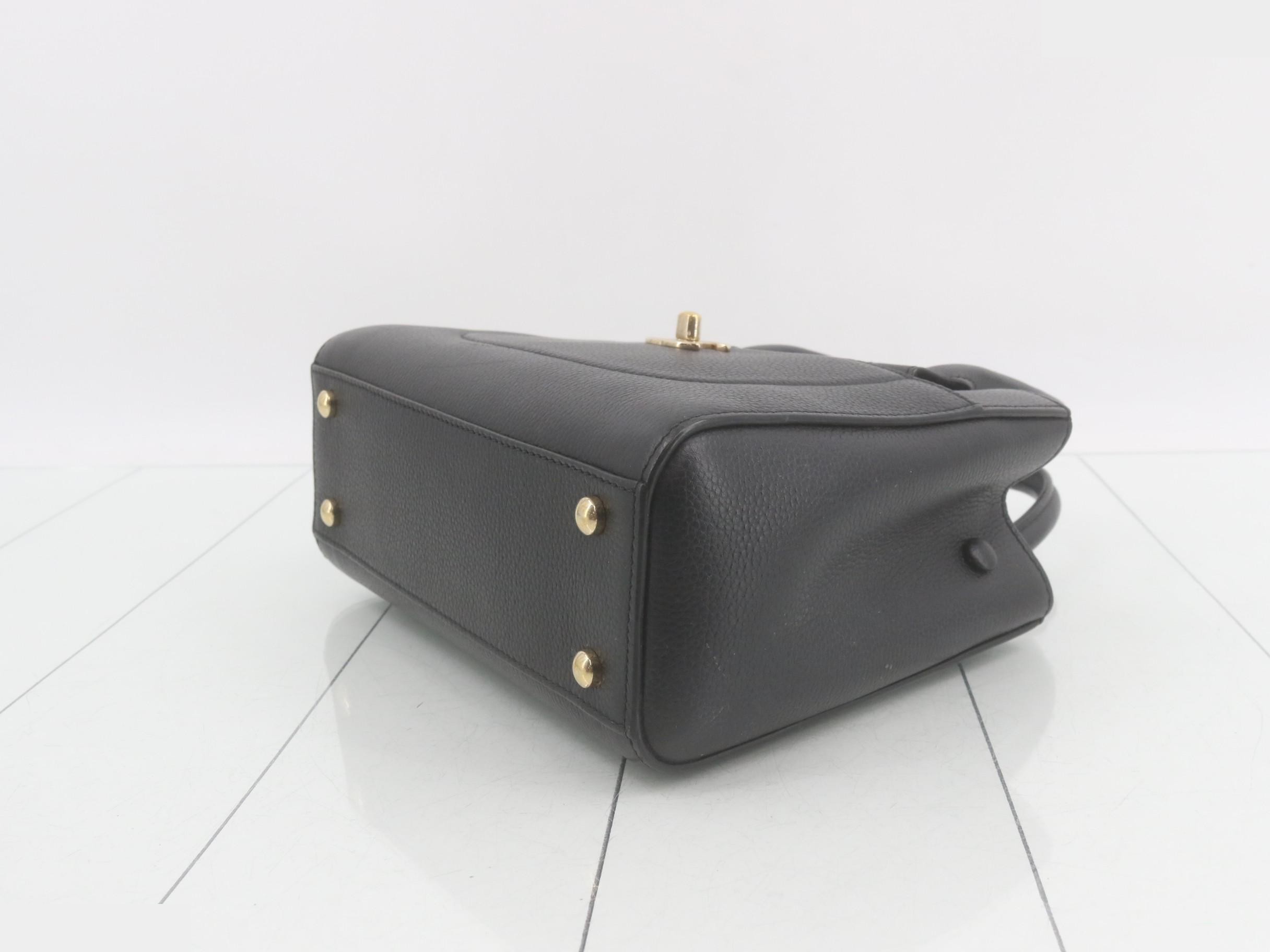 Messenger bag, caviar leather shoulder bag — view 6