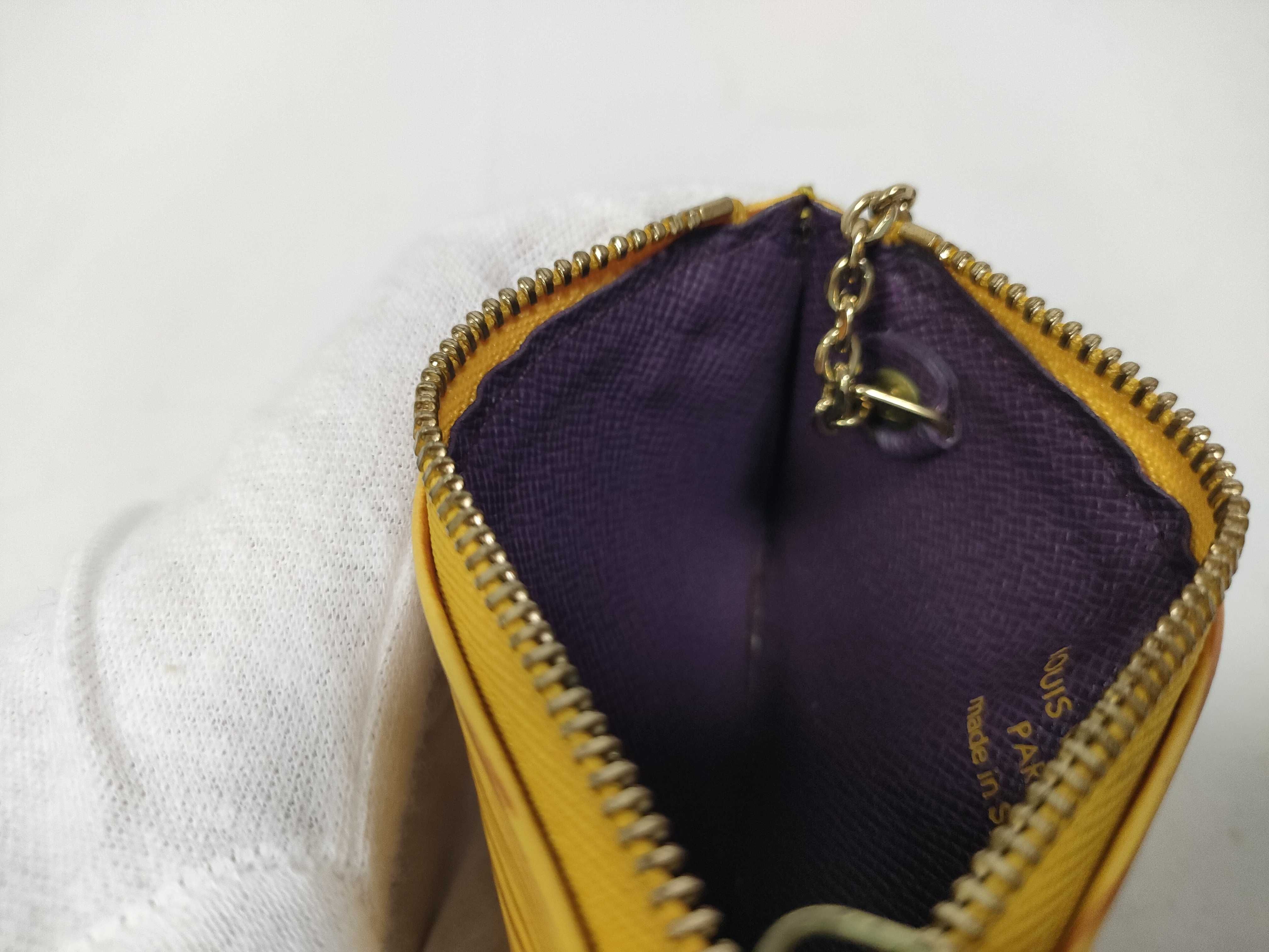 Epi Louis Vuitton Epi Pochette Cle Coin Case — view 11