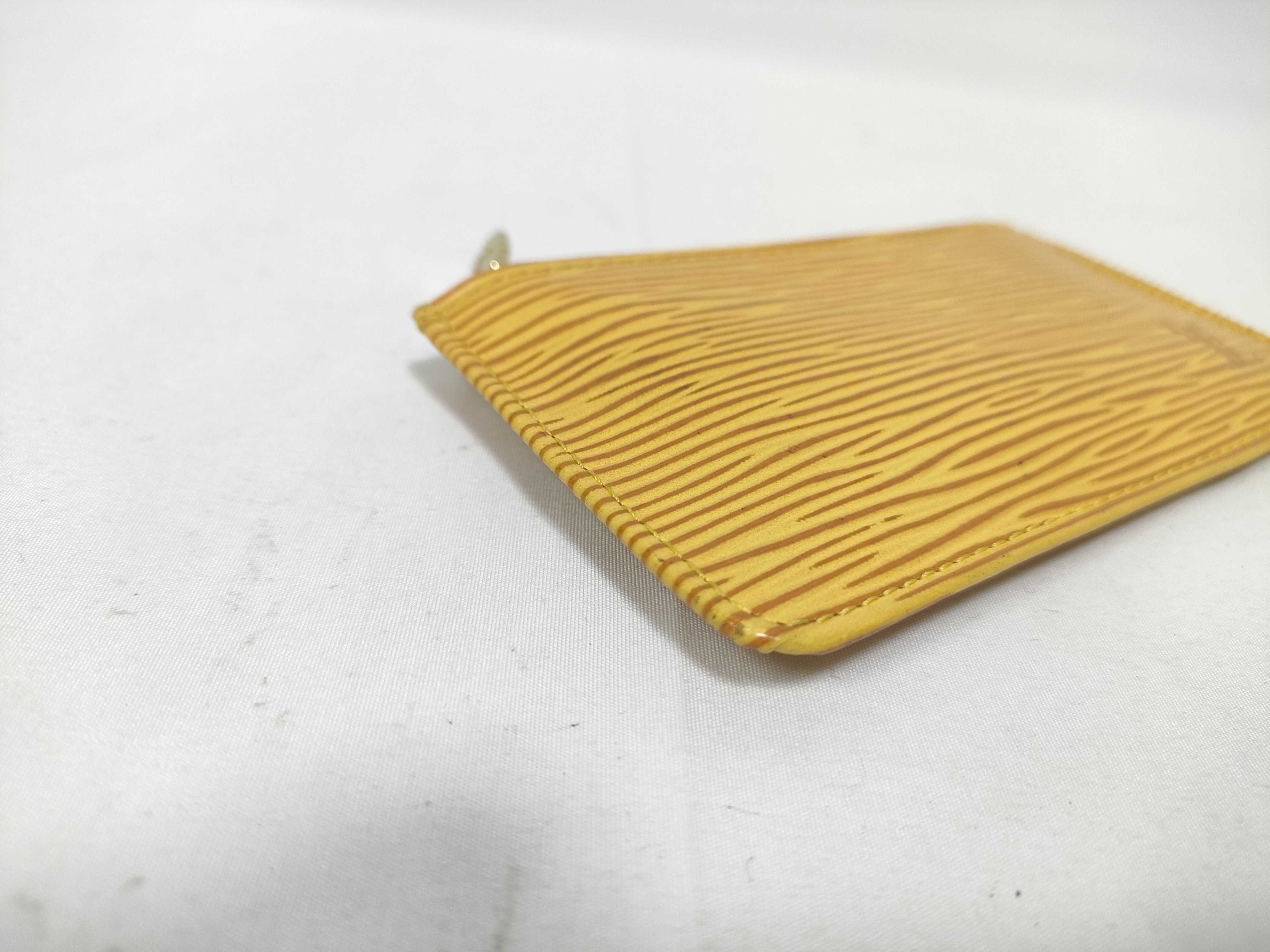 Epi Louis Vuitton Epi Pochette Cle Coin Case — view 6