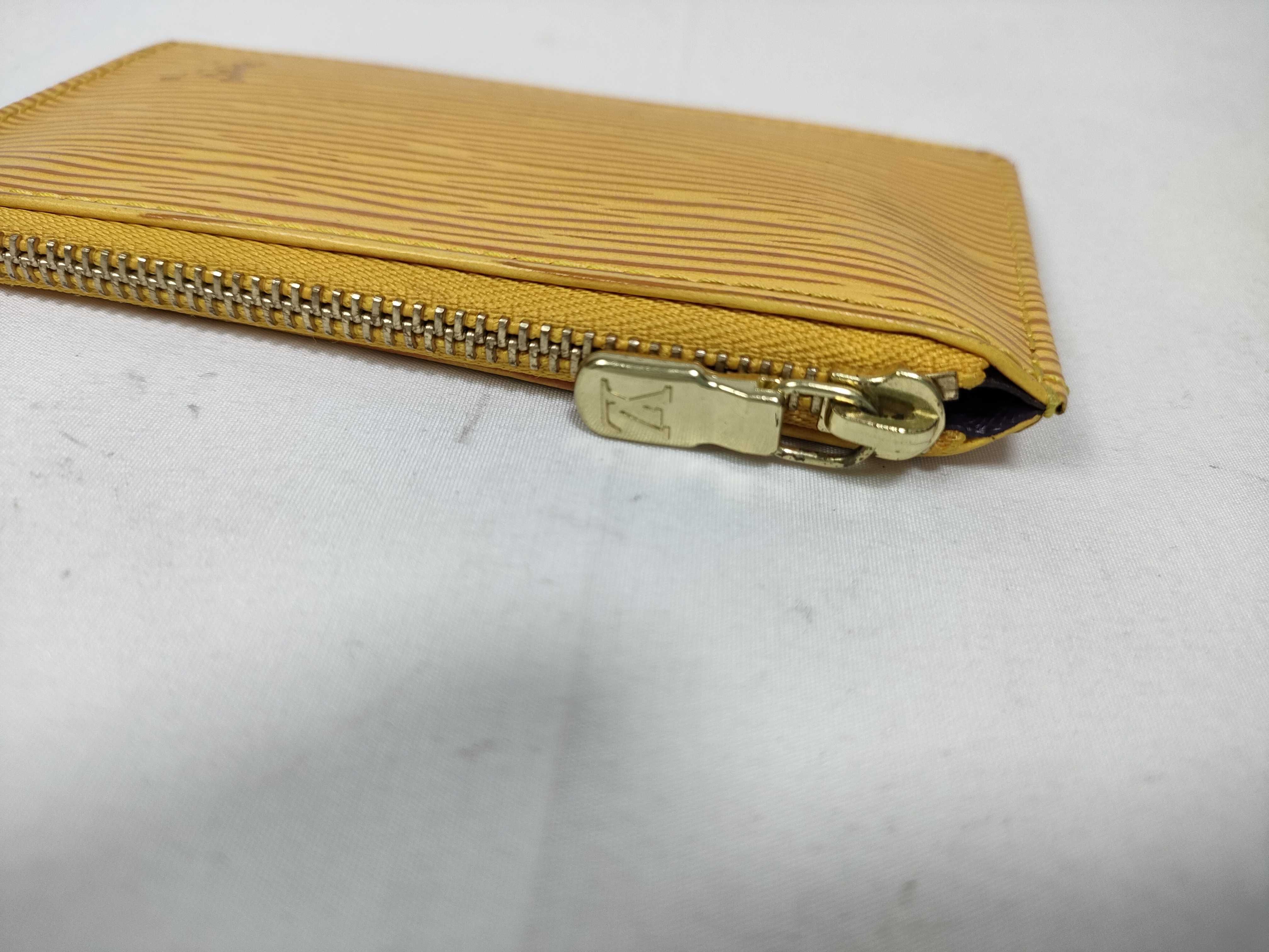 Epi Louis Vuitton Epi Pochette Cle Coin Case — view 7