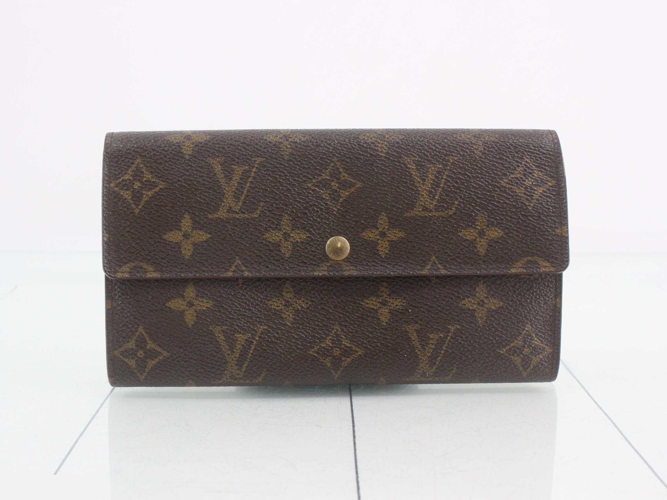 Monogram Pochette Portemonnaie Credit Bi-fold Long Wallet