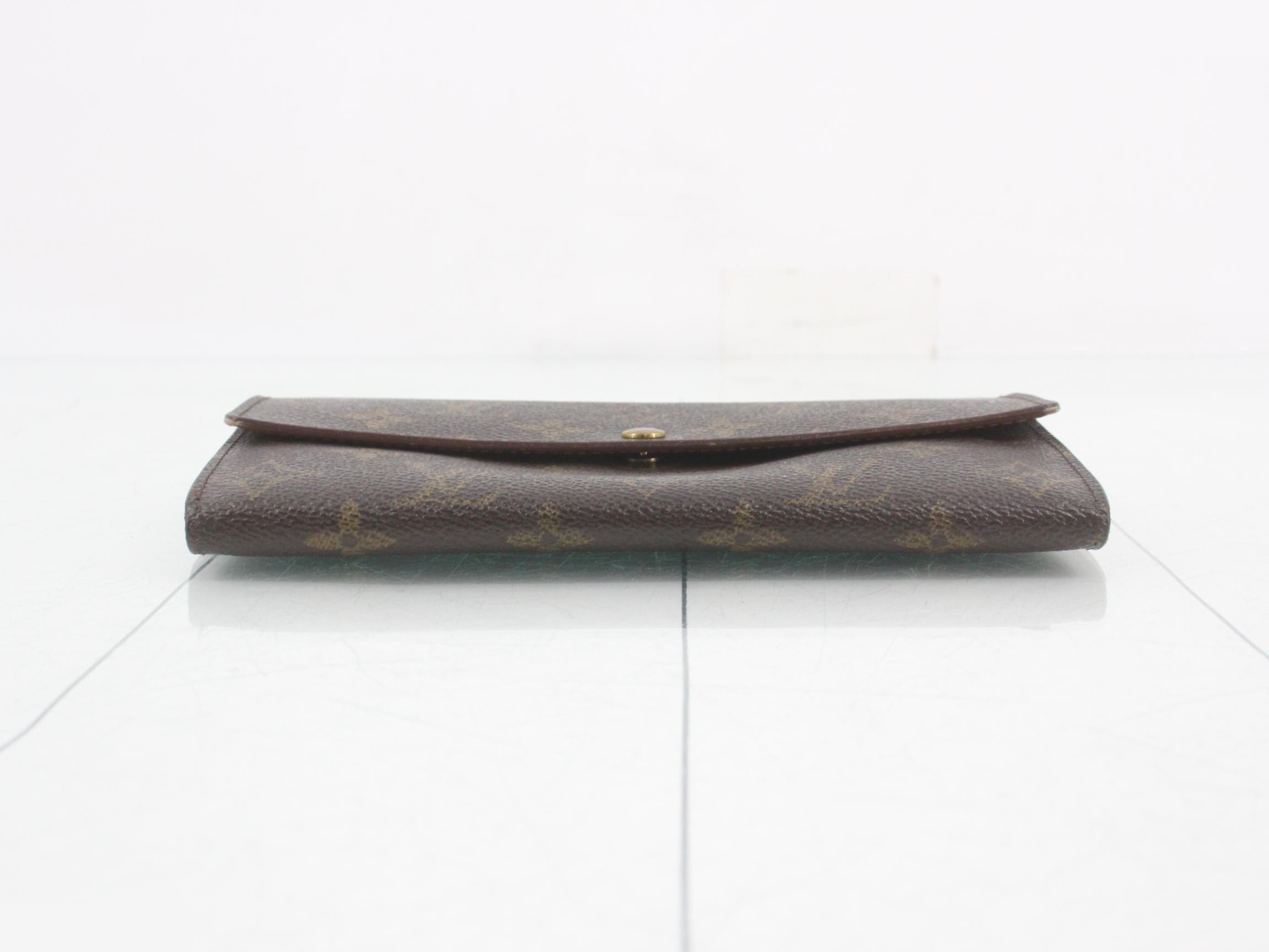 Monogram Pochette Portemonnaie Credit Bi-fold Long Wallet — view 3