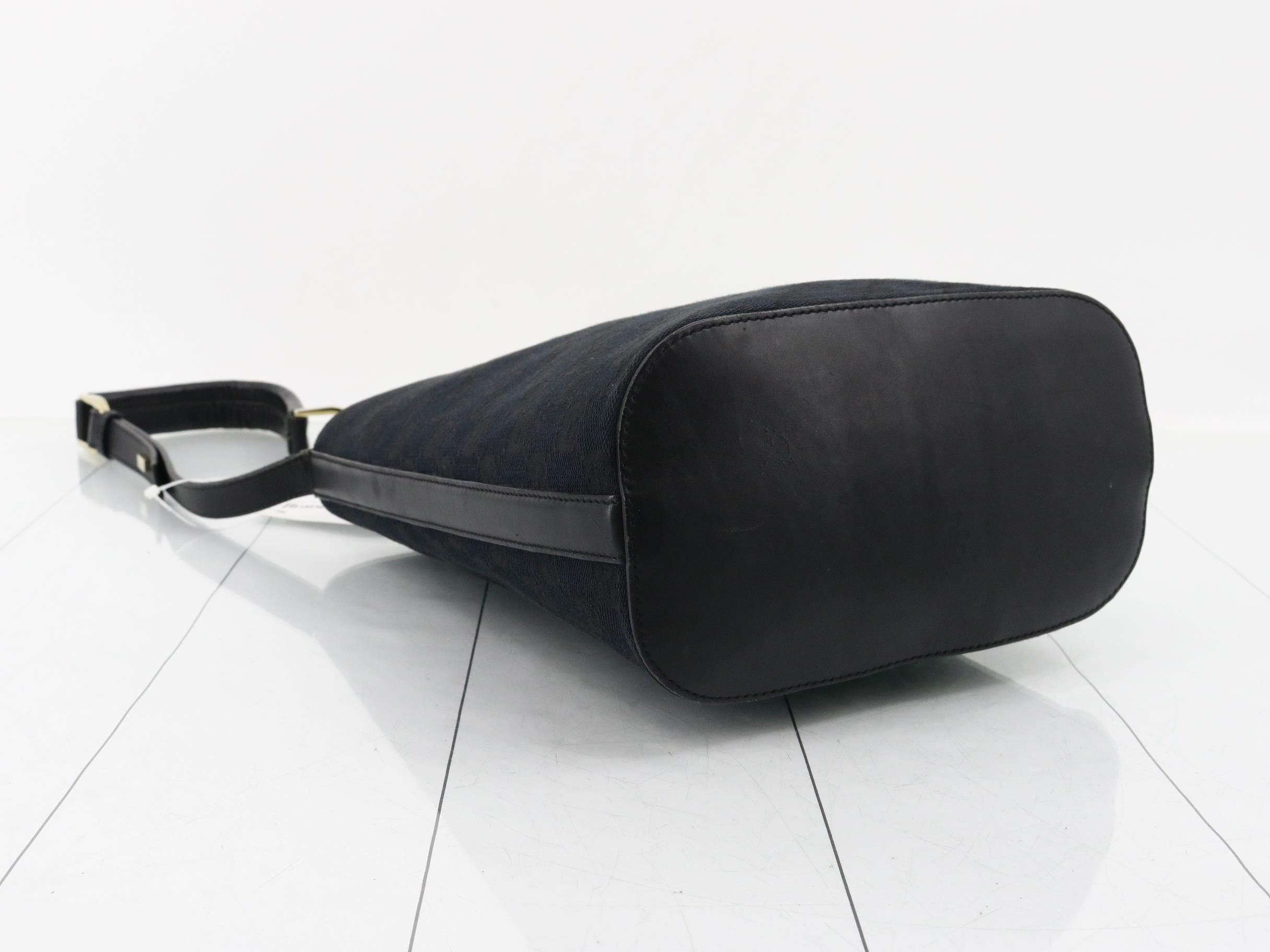 GG Canvas (Bag) - Shoulder Bag — view 5