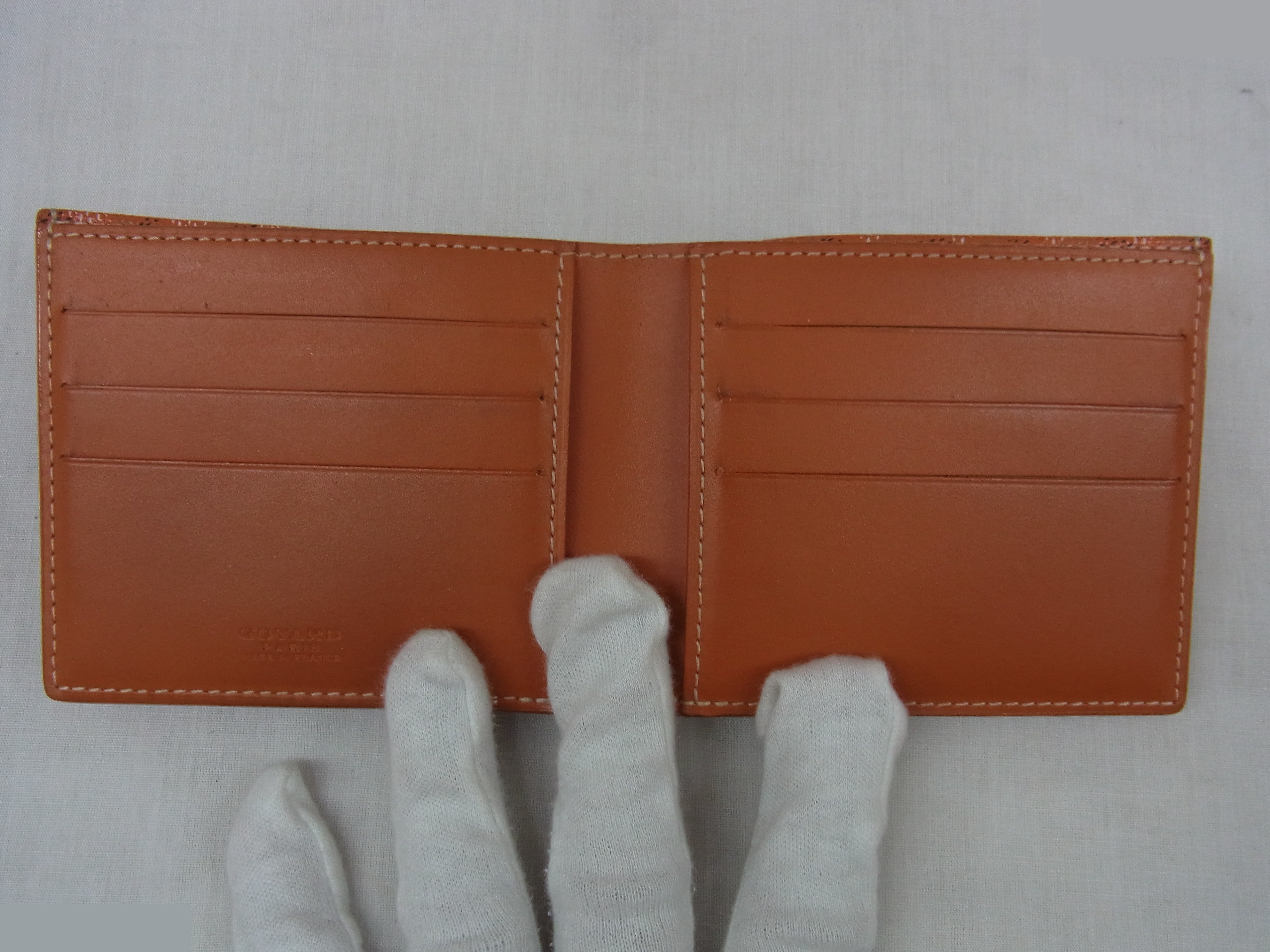 Saint Louis Bi-fold Wallet - Card and Bill Compartments — view 3