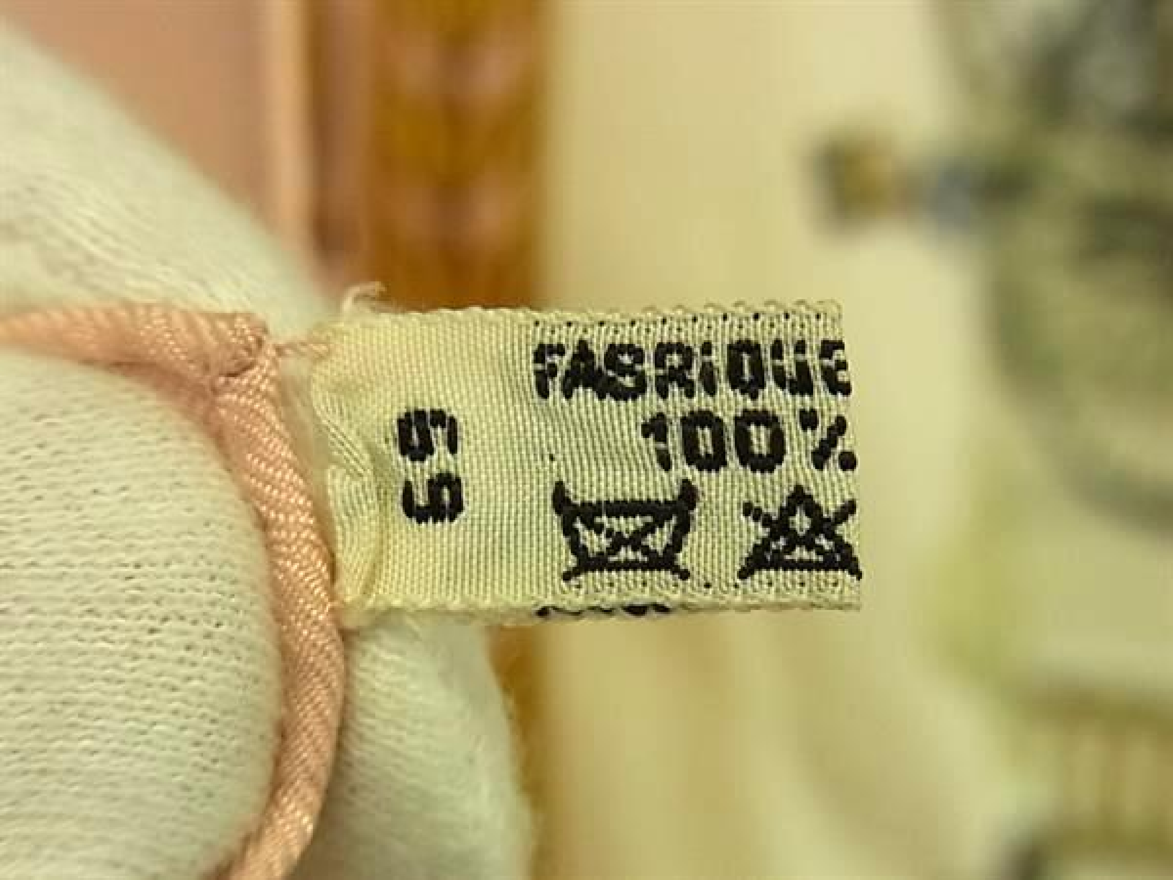 LA PROMENADE DE LONGCHAMPS (A Walk to Longchamp) Carre 90 100% Silk Scarf/Stole Pink FY4185 Other Accessories — view 5