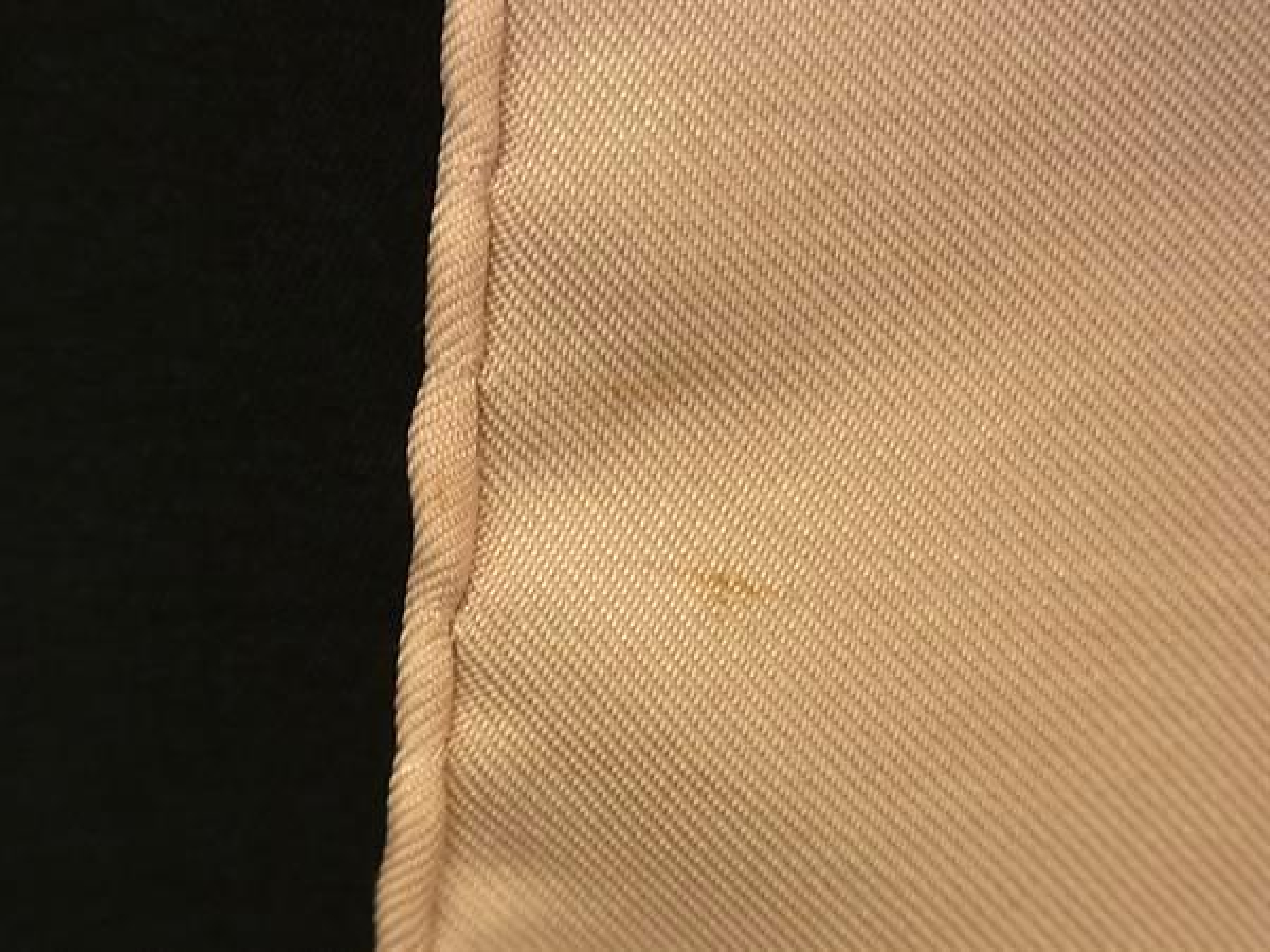 LA PROMENADE DE LONGCHAMPS (A Walk to Longchamp) Carre 90 100% Silk Scarf/Stole Pink FY4185 Other Accessories — view 7