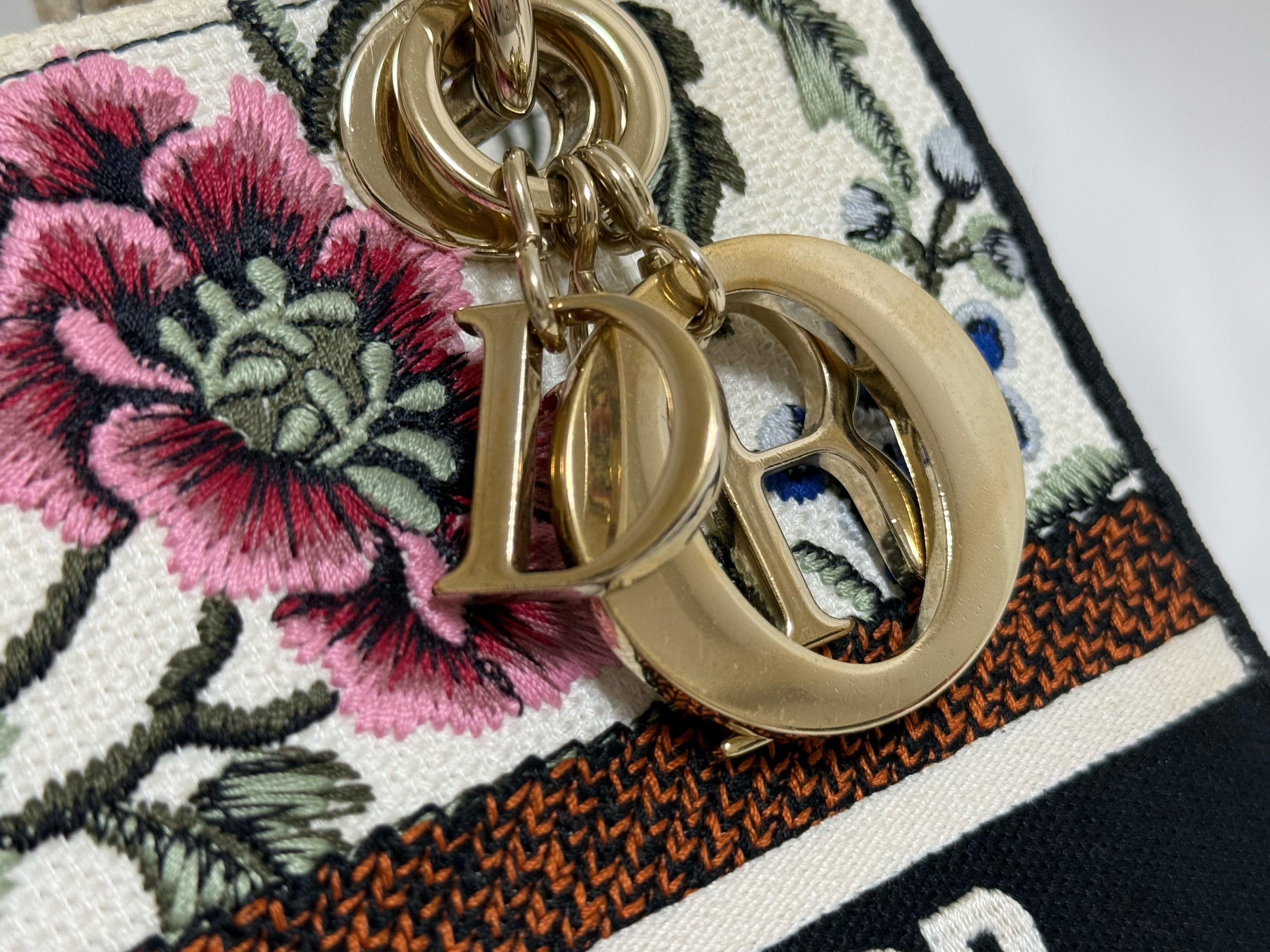Lady D Light Canvas Floral Handbag — view 5