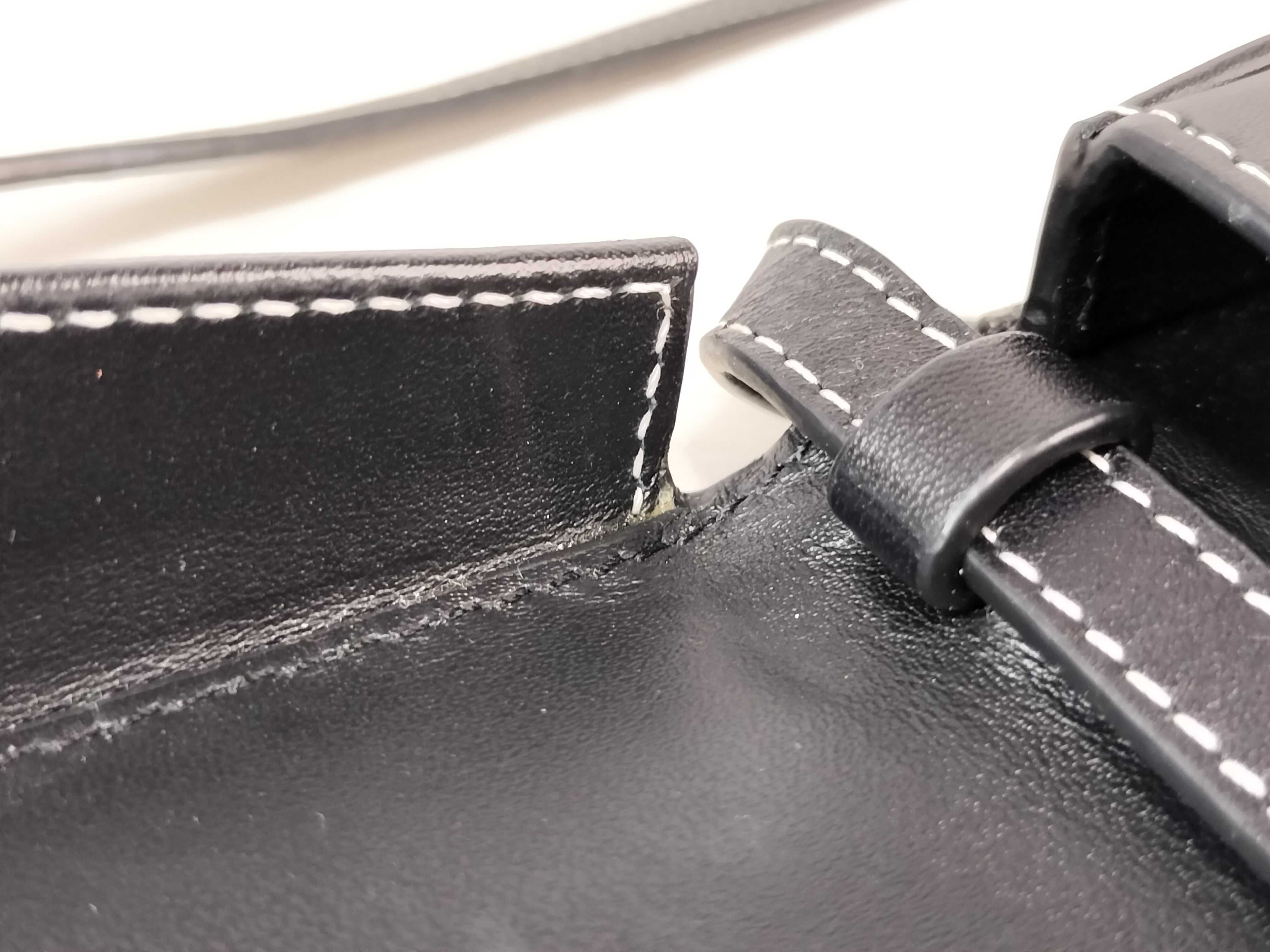 Anagram Heel Bag Shoulder Bag — view 9