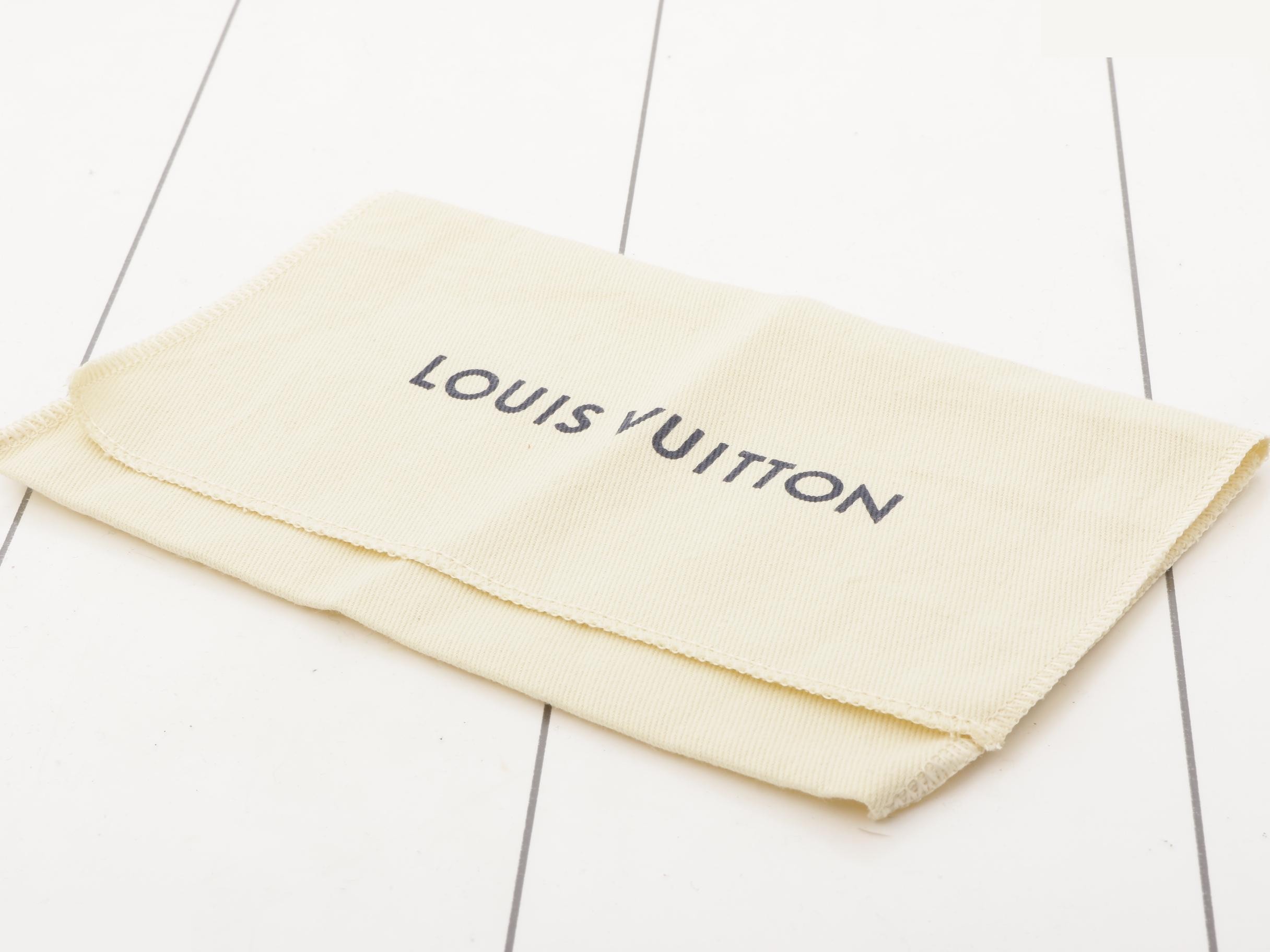 Passport cover, Couverture Passeport, List price ¥56,100, Unused. — view 5