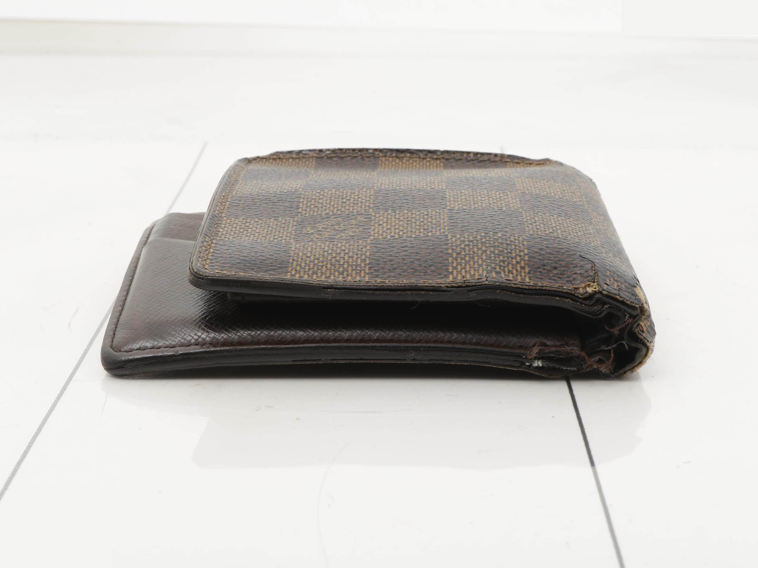Damier Portefeuille Marco Bi-fold Wallet — view 3