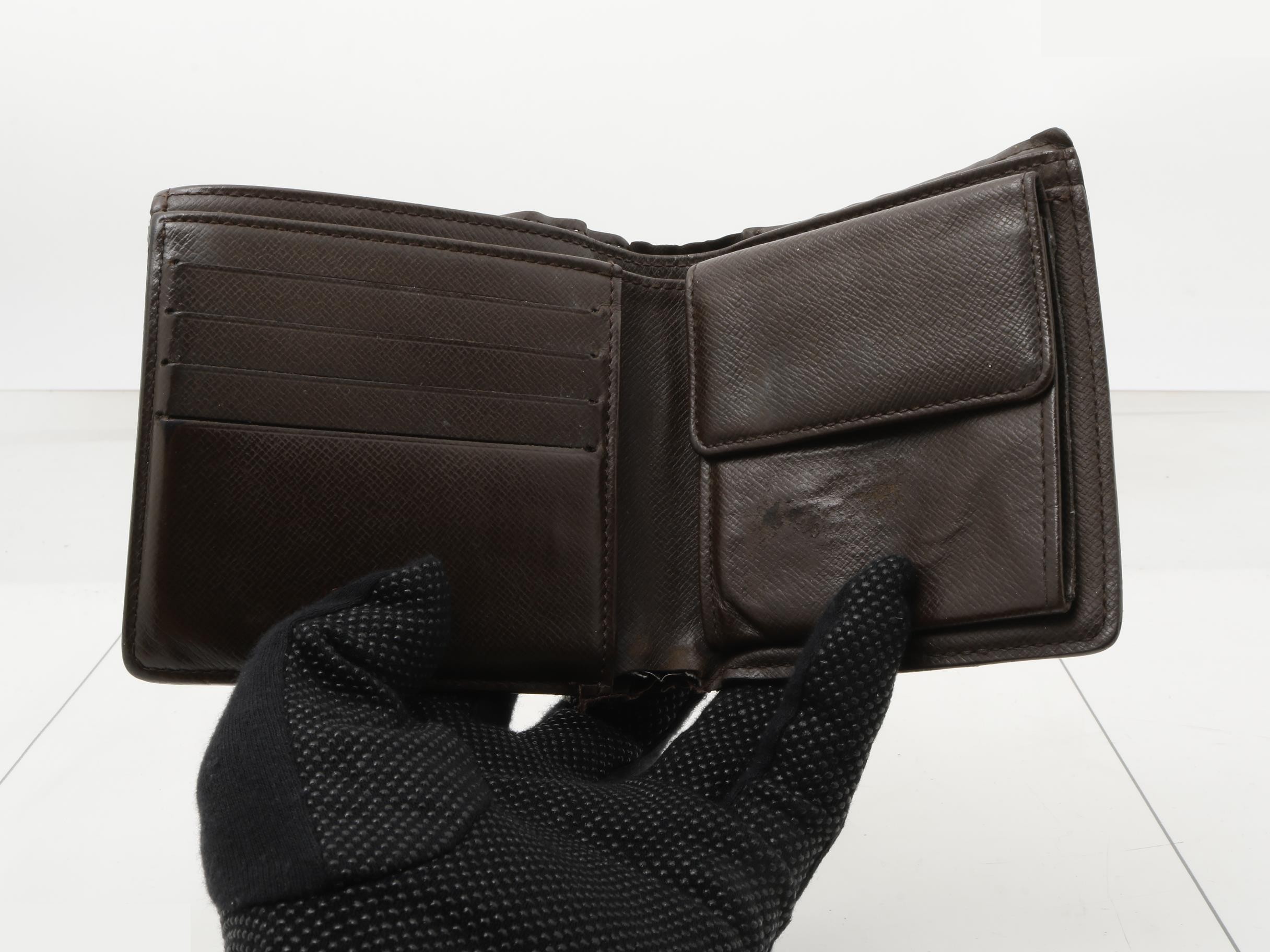 Damier Portefeuille Marco Bi-fold Wallet — view 4