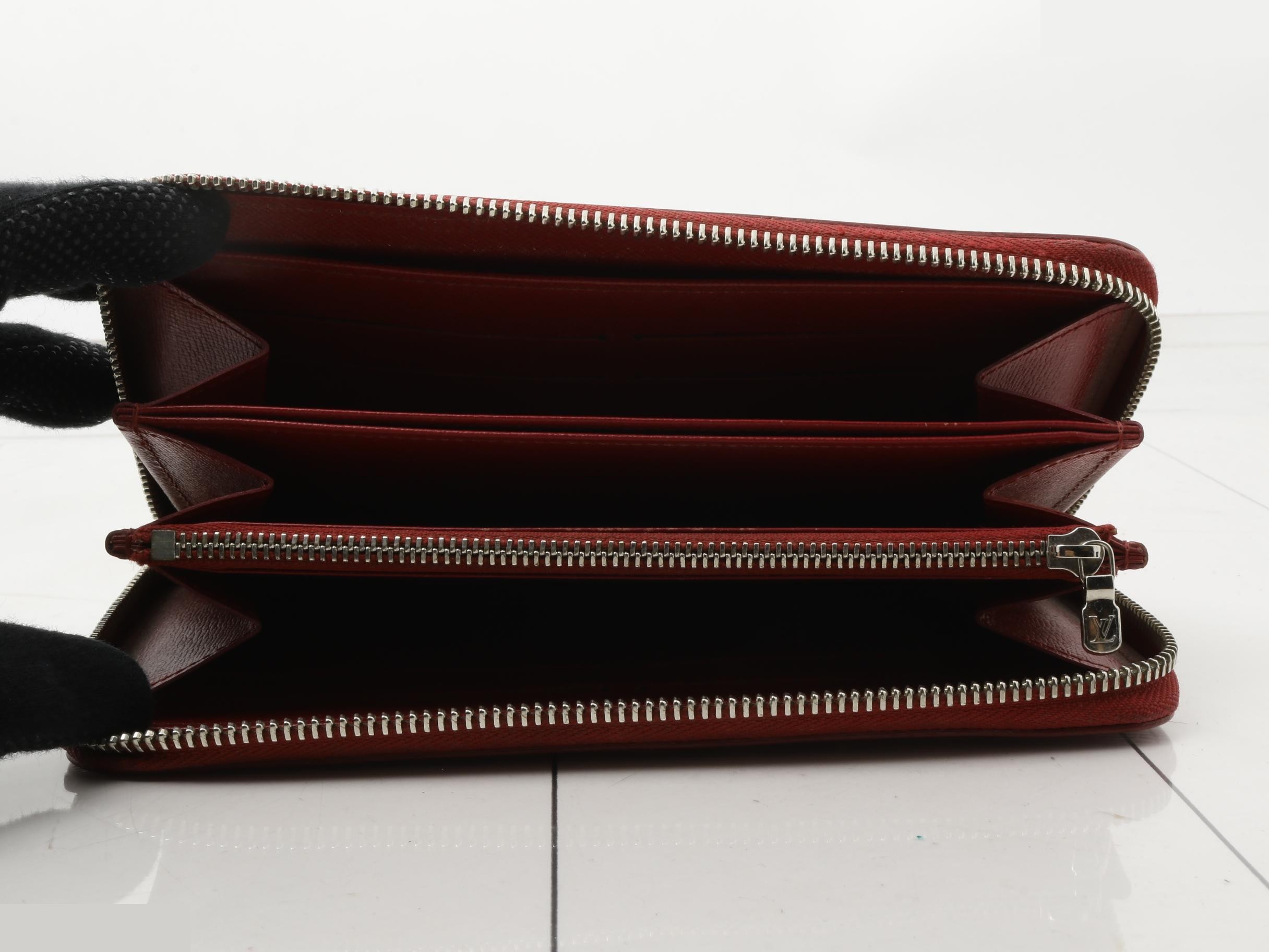 Zippy Wallet Fuchsia — view 4
