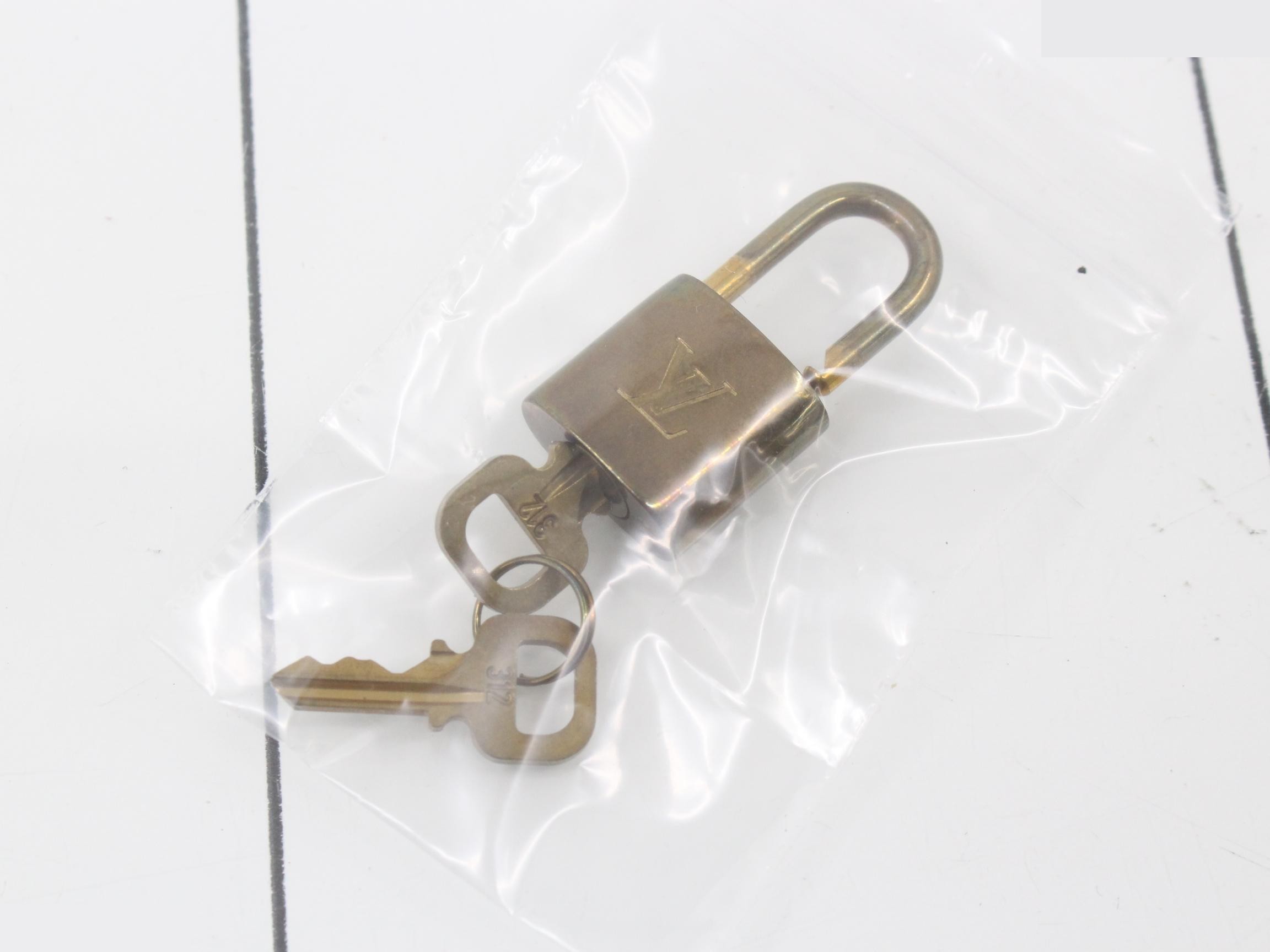 Alma FL0051, includes 2 keys. — view 7