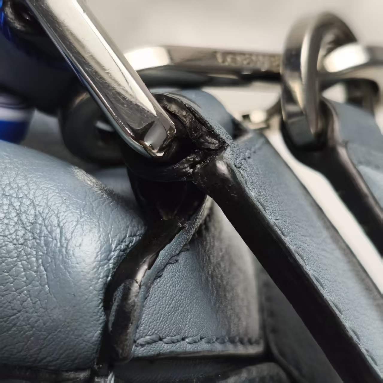 【*Shipped from: China*】LOEWE Puzzle Leather Shoulder Bag — view 11