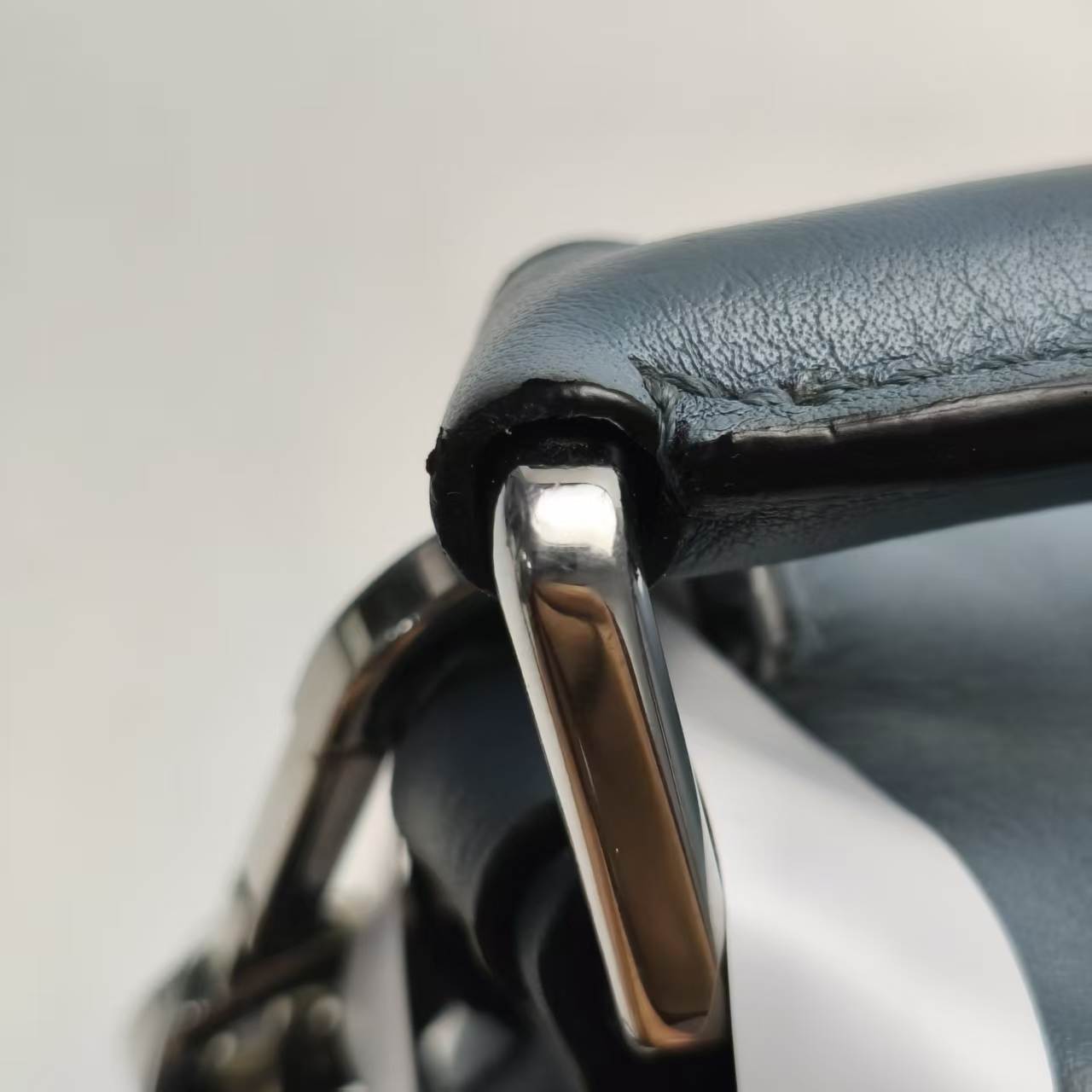 【*Shipped from: China*】LOEWE Puzzle Leather Shoulder Bag — view 12