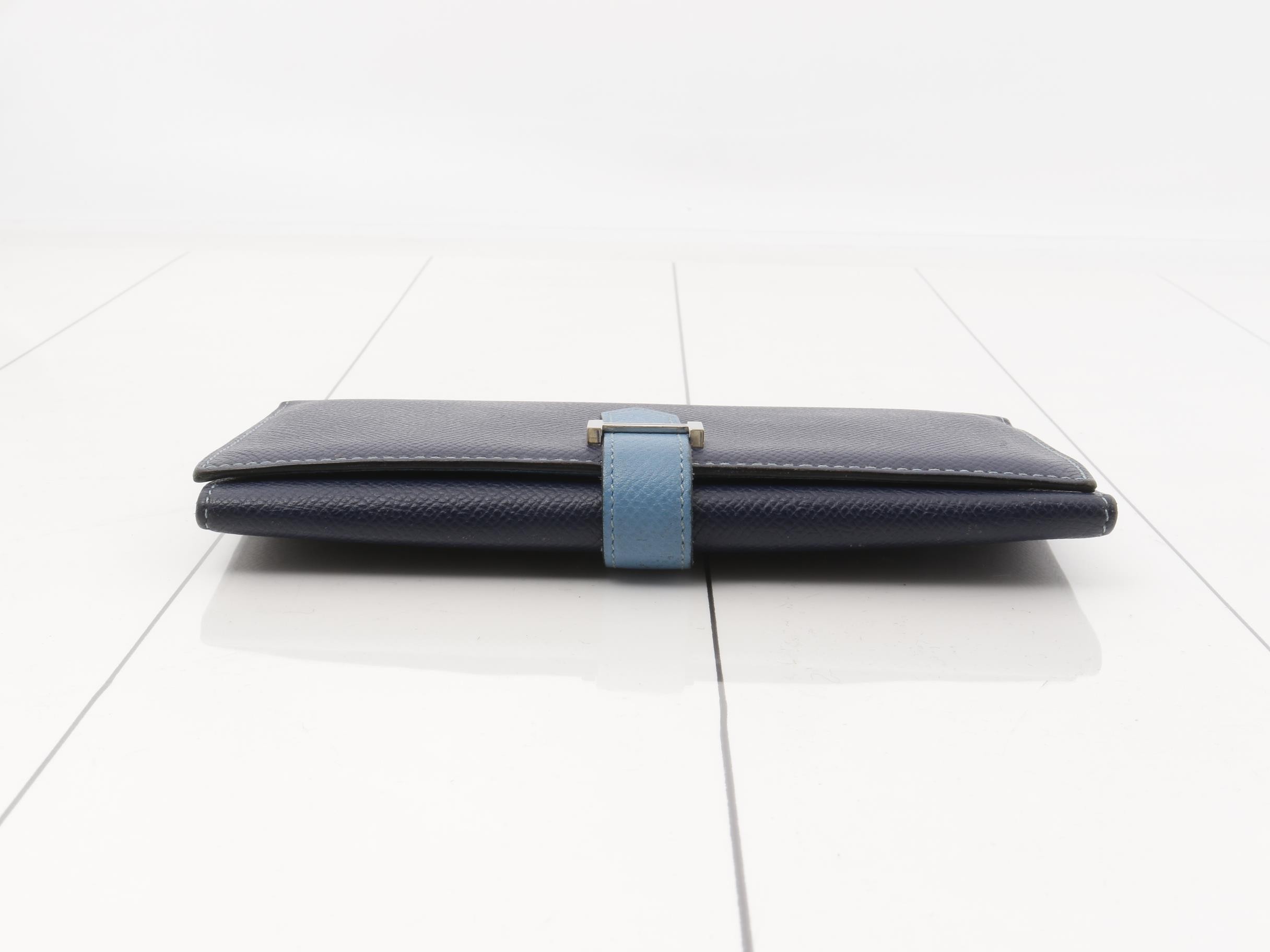 Bearn wallet with T stamp by Hermes. — view 3