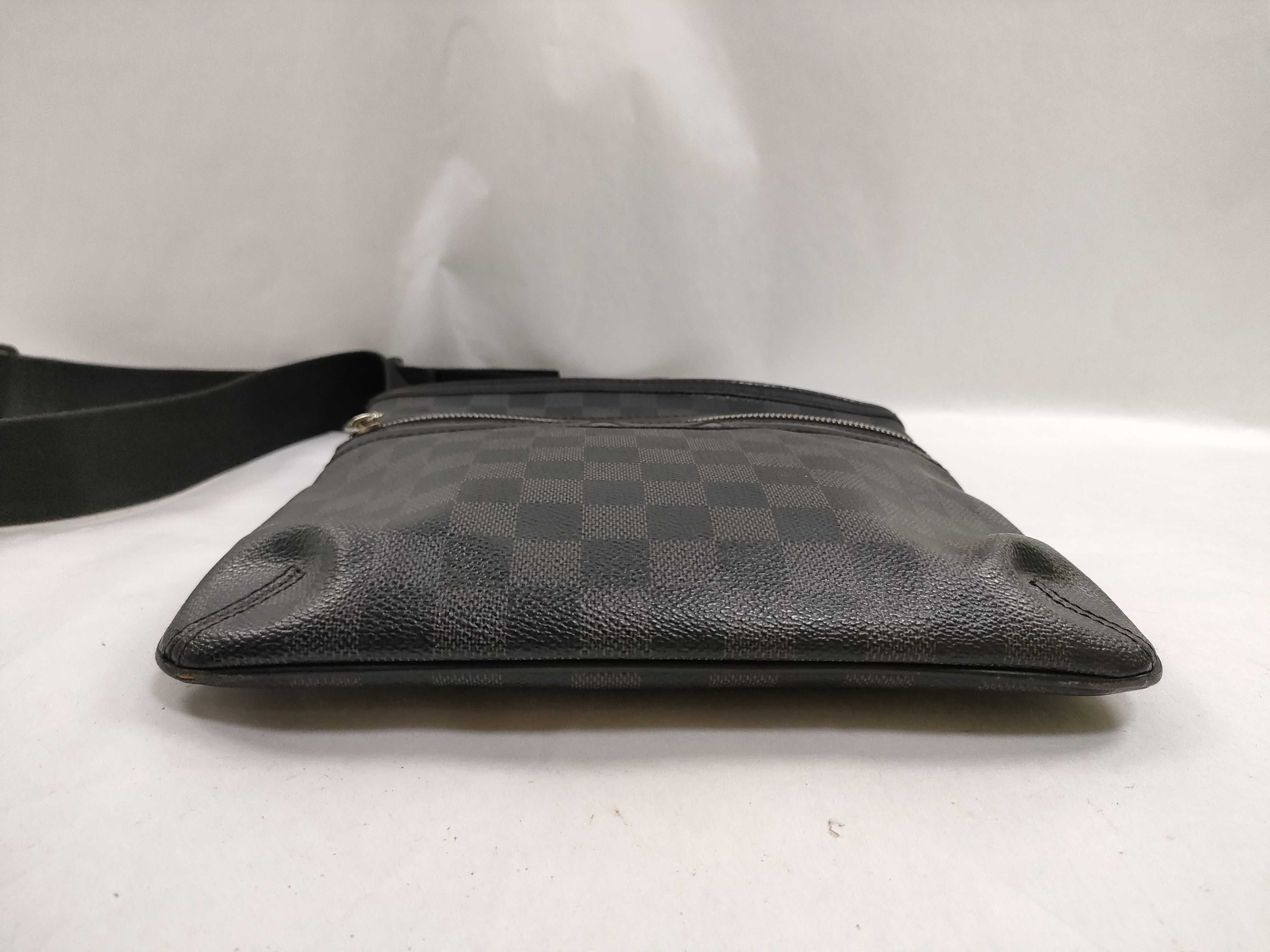 Damier Graphite Thomas N58028 RI1153 Gray x Black Shoulder Bag — view 9