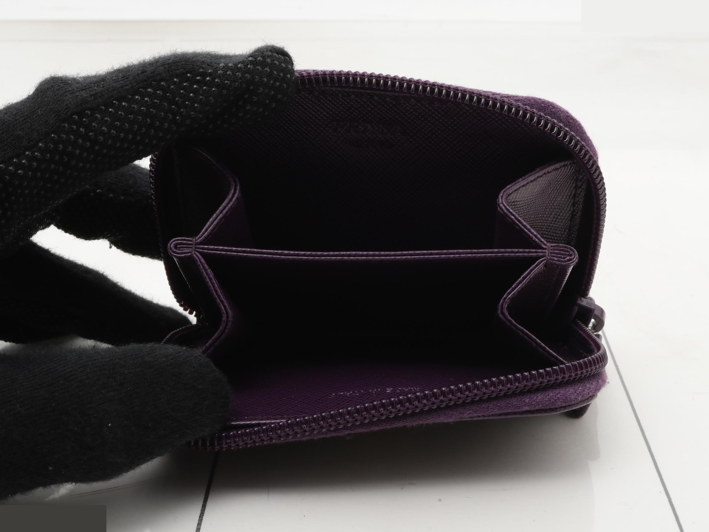 Unused, stored Saffiano leather round zipper coin case — view 4
