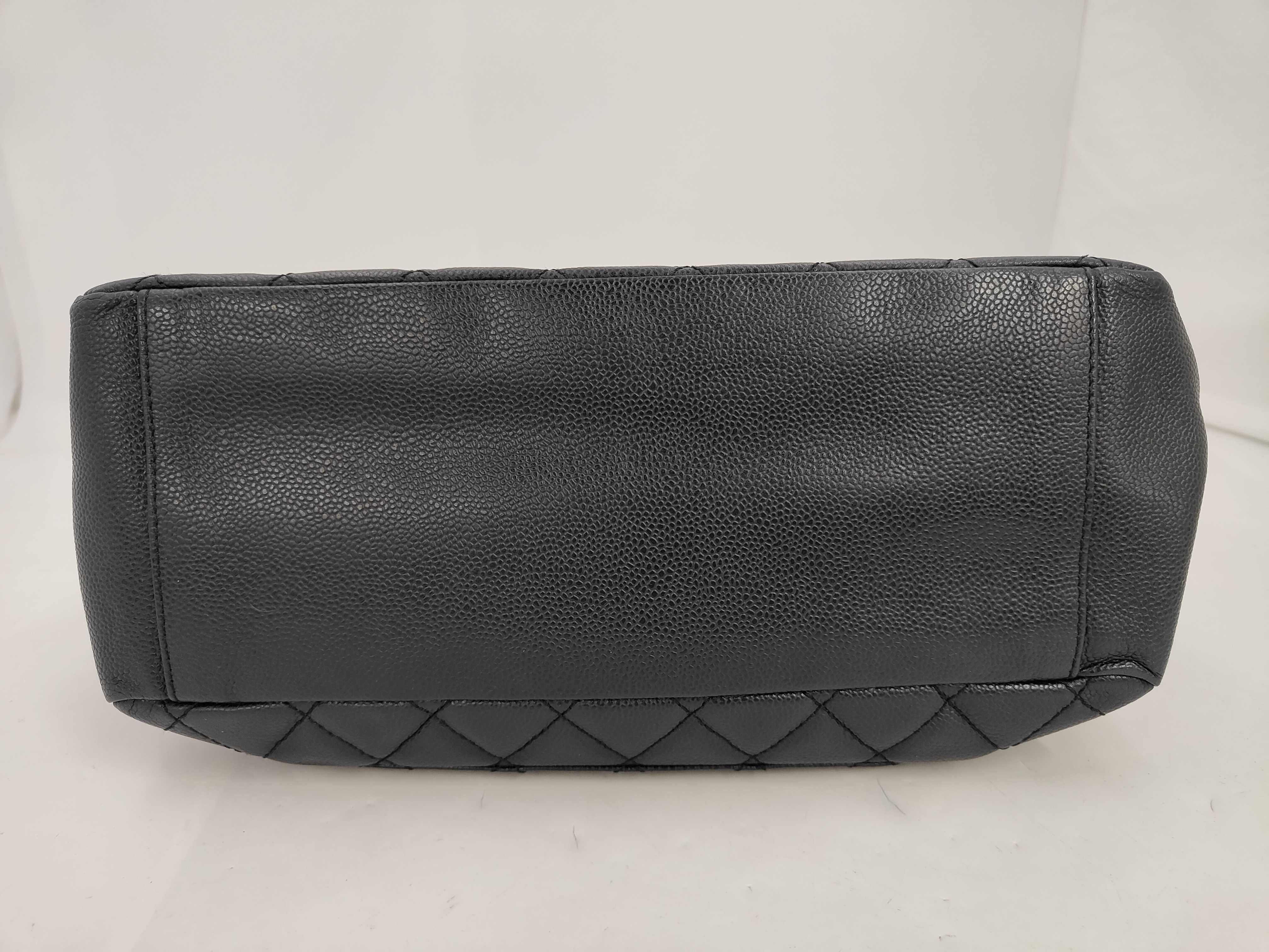 Caviar GST Shoulder Bag — view 3